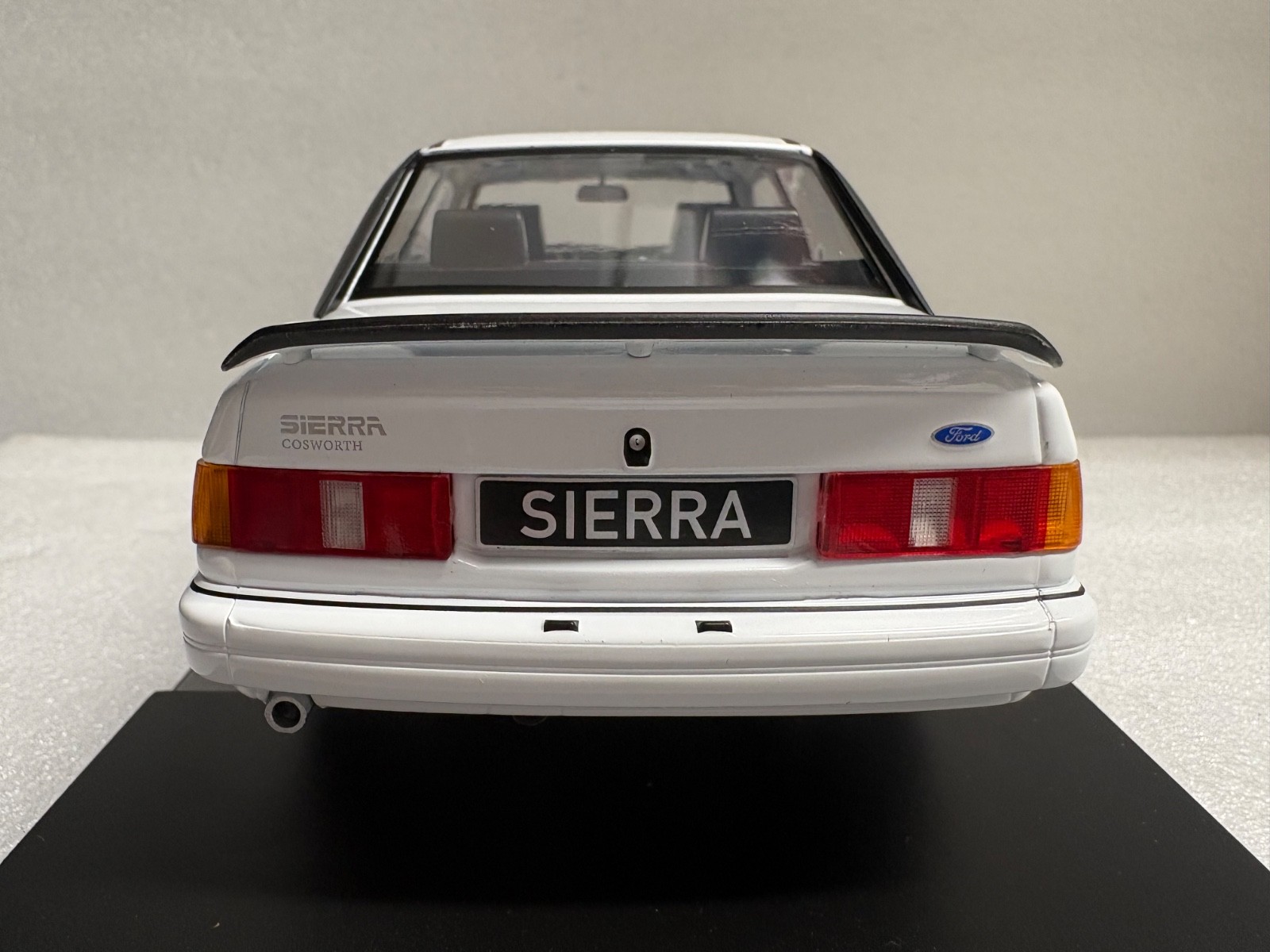 1/18 MCG 1990 Ford Sierra Cosworth 4X4 1990 White OZ Wheels MCG18172 NOS RARE!!!