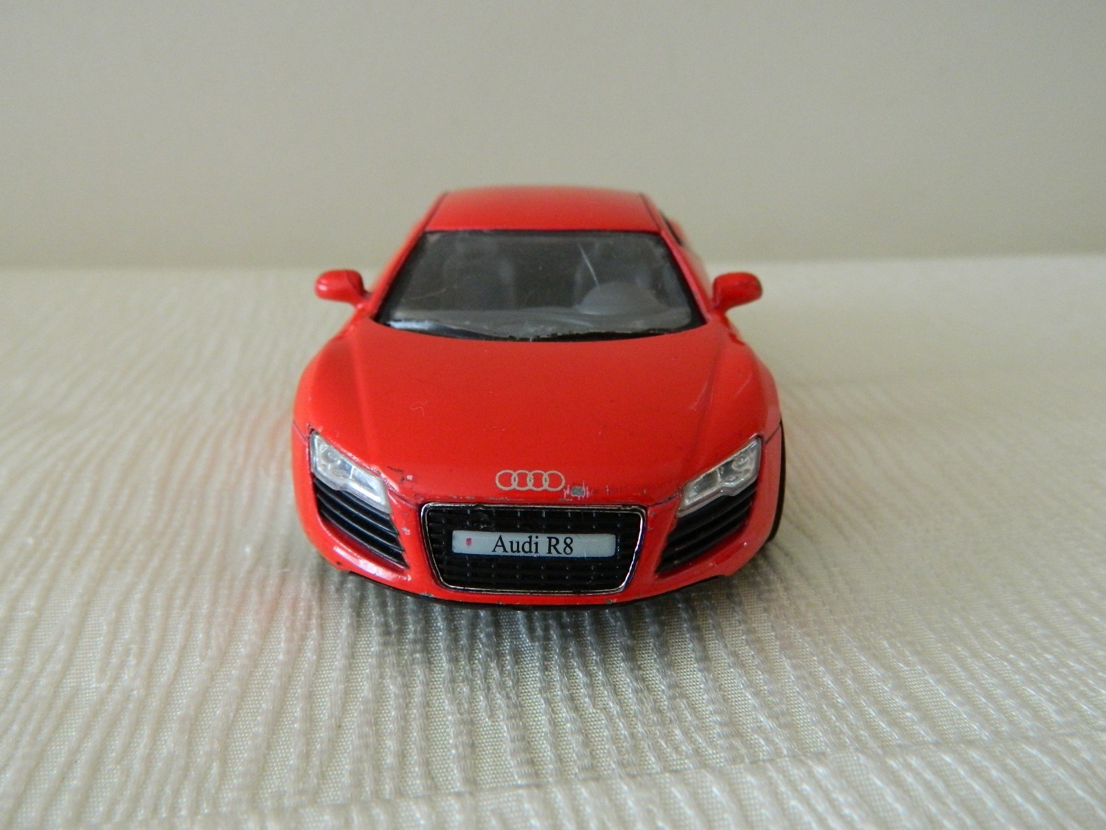 Audi R8 Red KiNSMART TOY Car Model KT5315 1/36 Scale Diecast Metal Open Doors