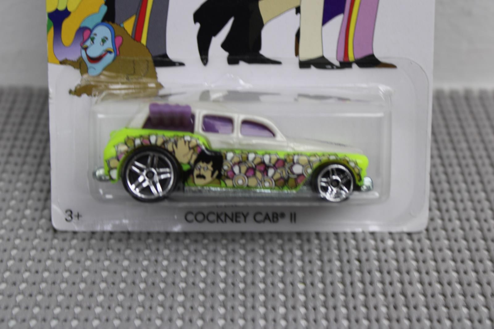 Hot Wheels The Beatles Yellow Submarine Cockney Can 11