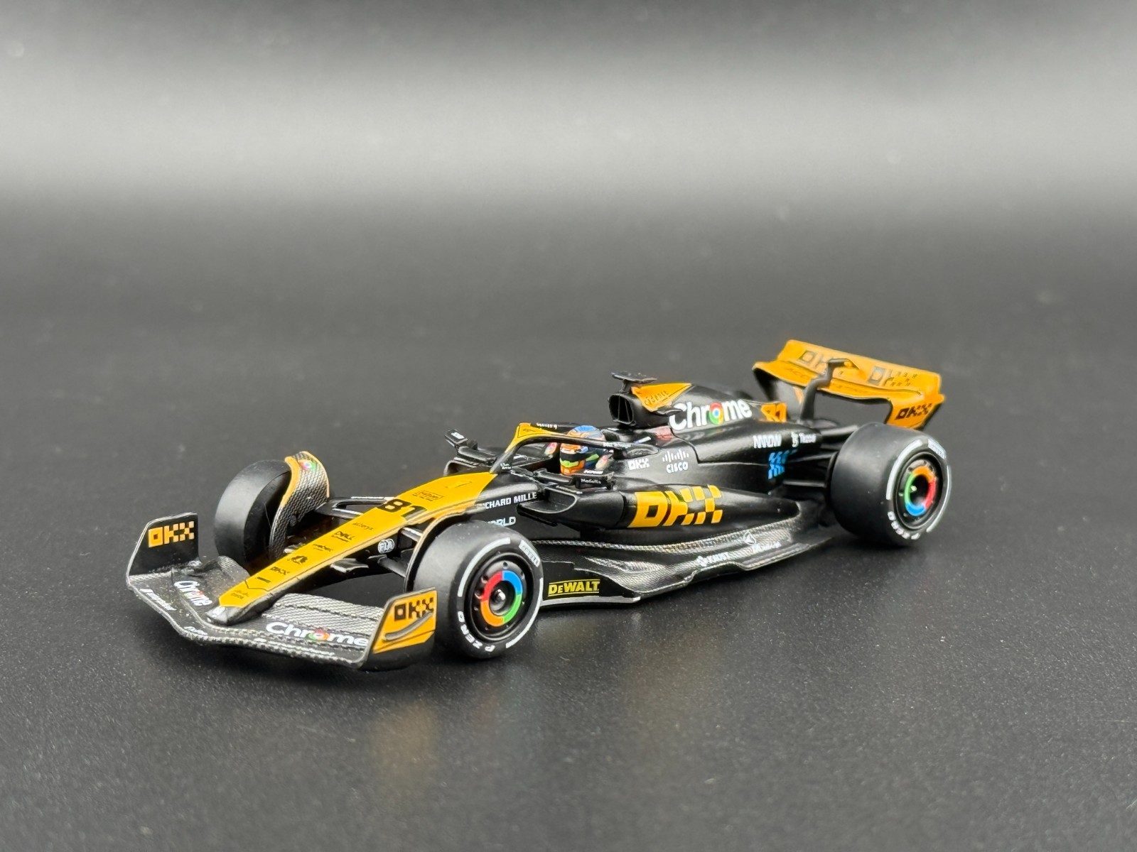 Mini GT McLaren MCL60 #81 Oscar Piastri 2023 F1 Japan GP 3rd Place #768 1/64