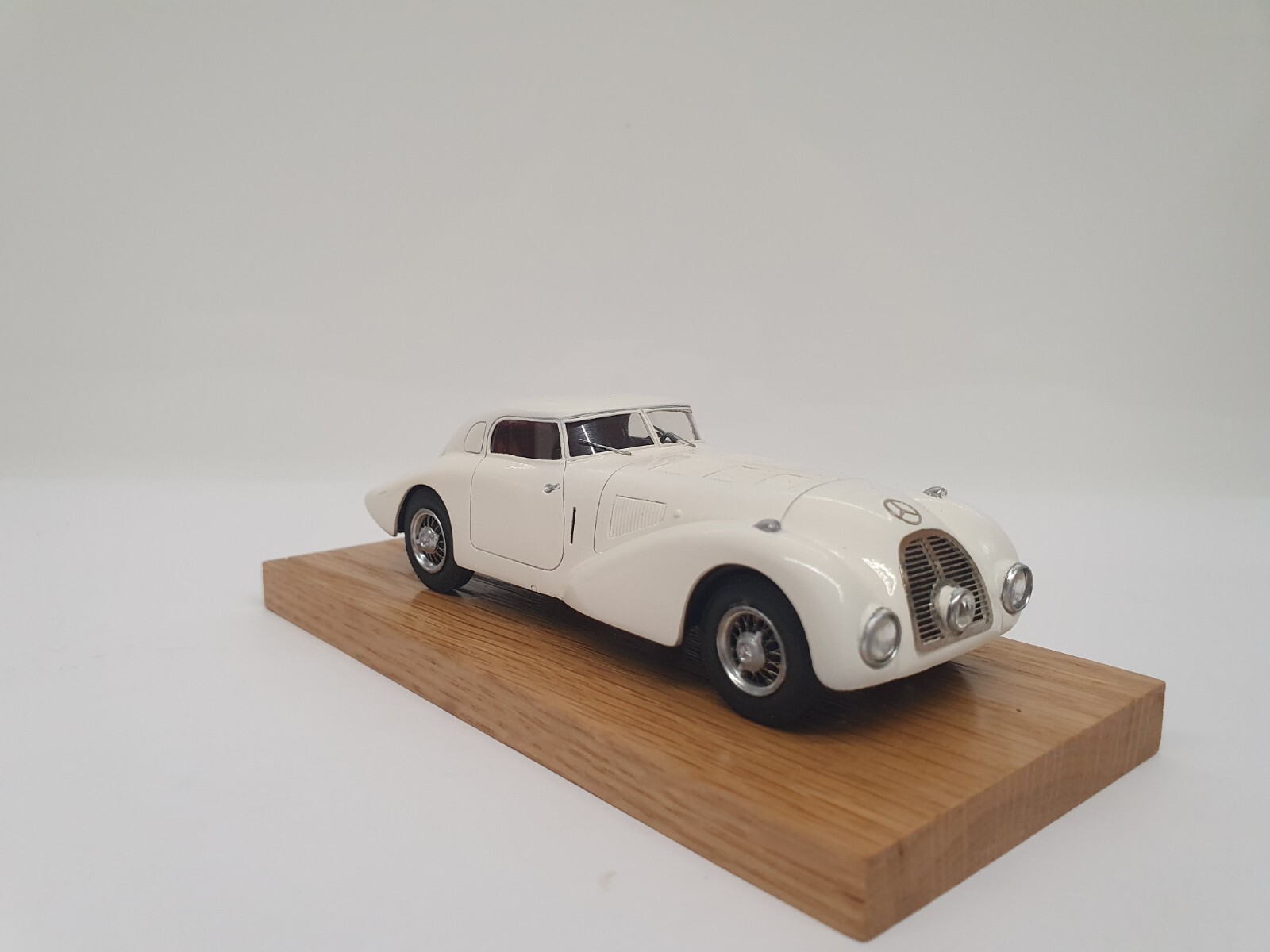 1/43 SUPER RARE MERCEDES-BENZ 540K STROMLINIEN COUPE DUNLOP 1938 KHERSON MODELS