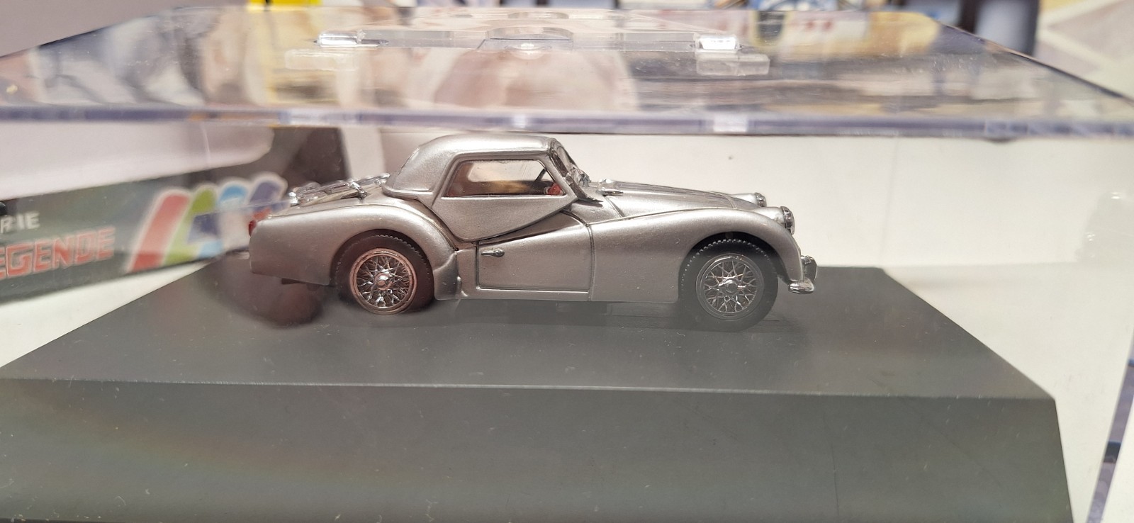 JOUEF EVOLUTION – TRIUMPH TR3A HARD TOP – METALIC GREY – 1/43 SCALE MODEL CAR