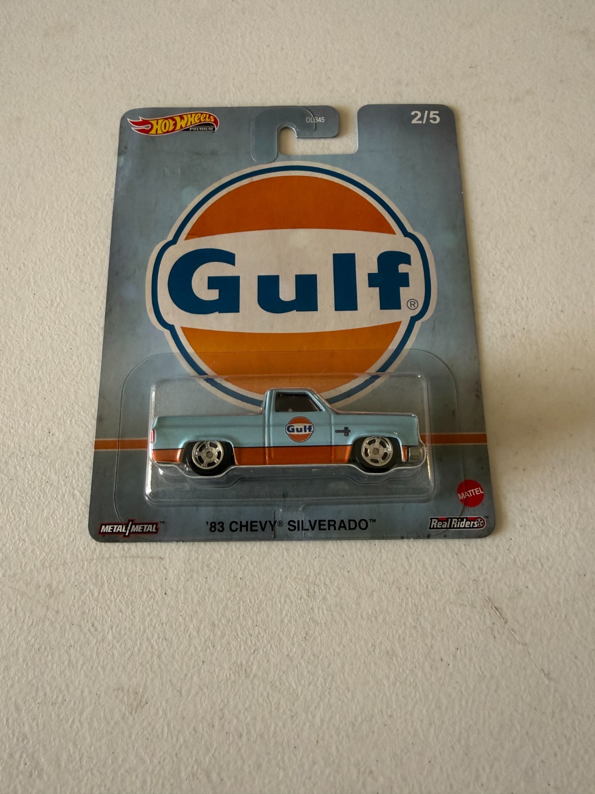 Hot Wheels Premium Gulf ’83 Chevy Silverado BJ9