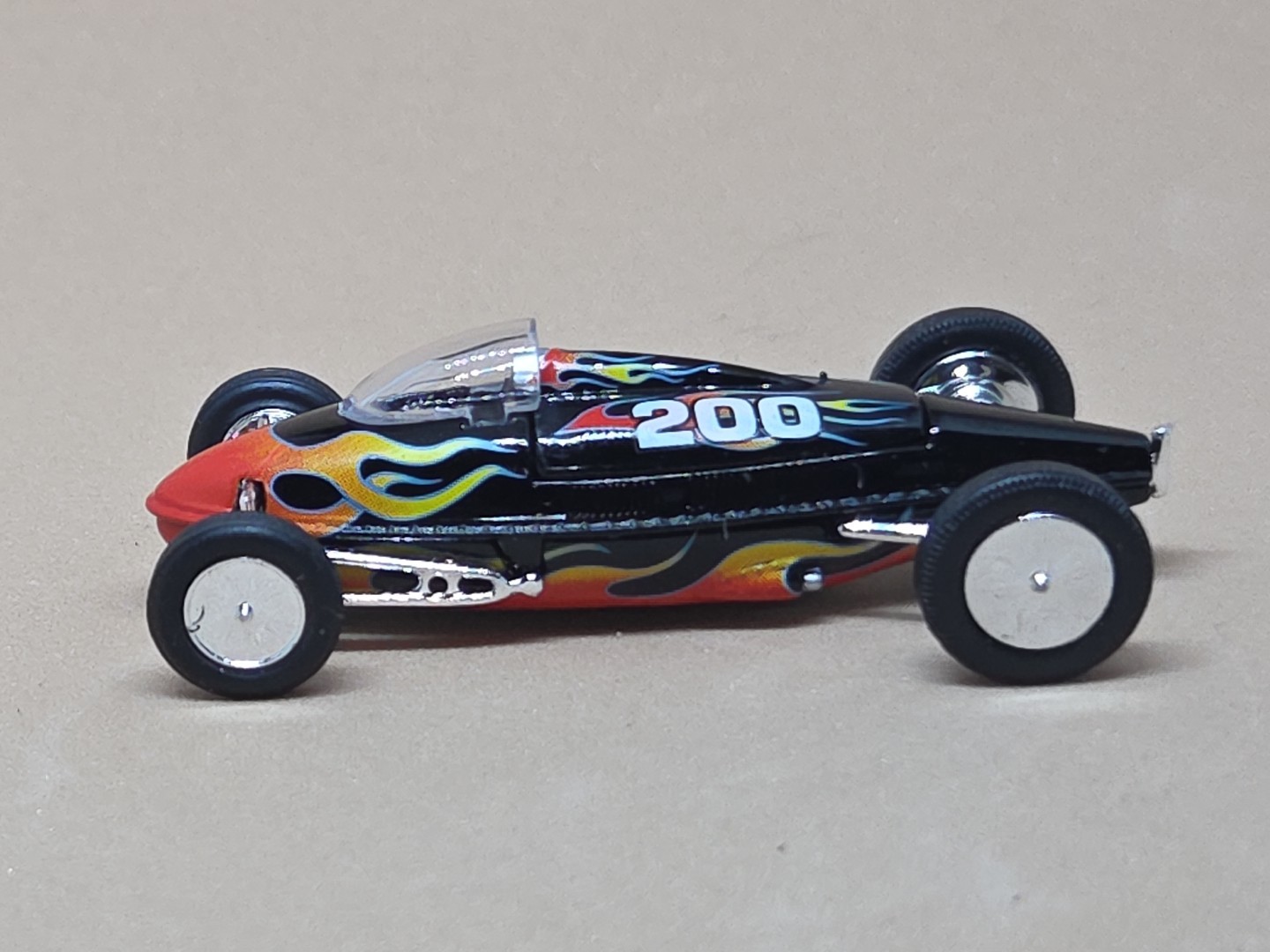 Vintage Racing Belly Tank Flathead V8 Dry Lake Lakester 1/64 Scale Flamed Racer
