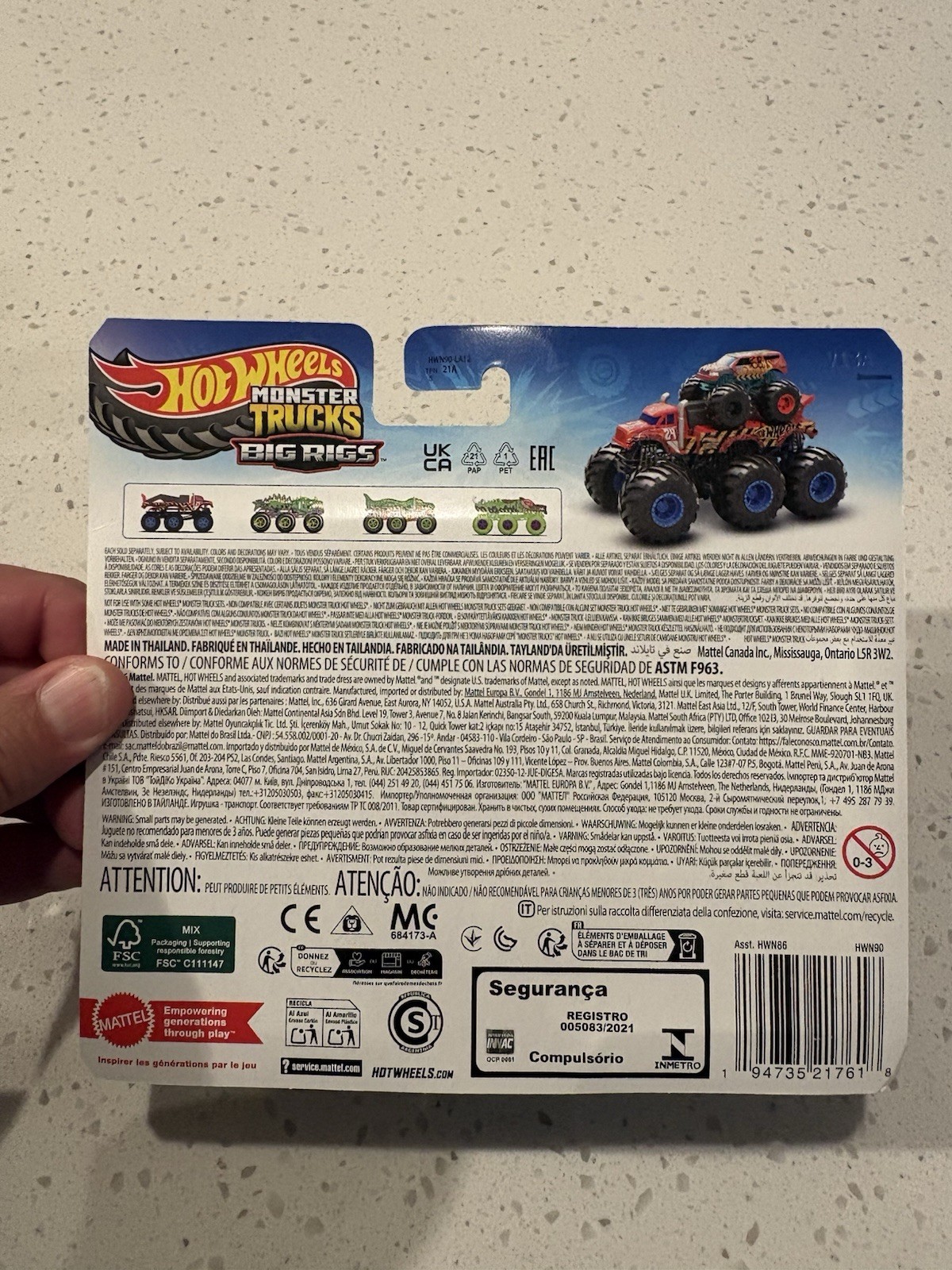 Hot Wheels Monster Trucks Big Rigs The 909 1/64 Truck Red Version New in Package