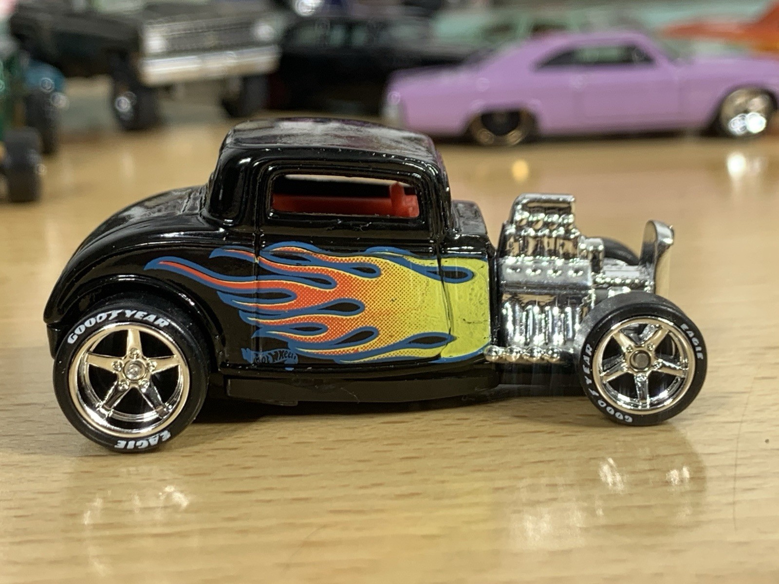 Vintage 1997 Hot Wheels ’32 Ford Black Flamed Hot Rod Custom Wheel Swap