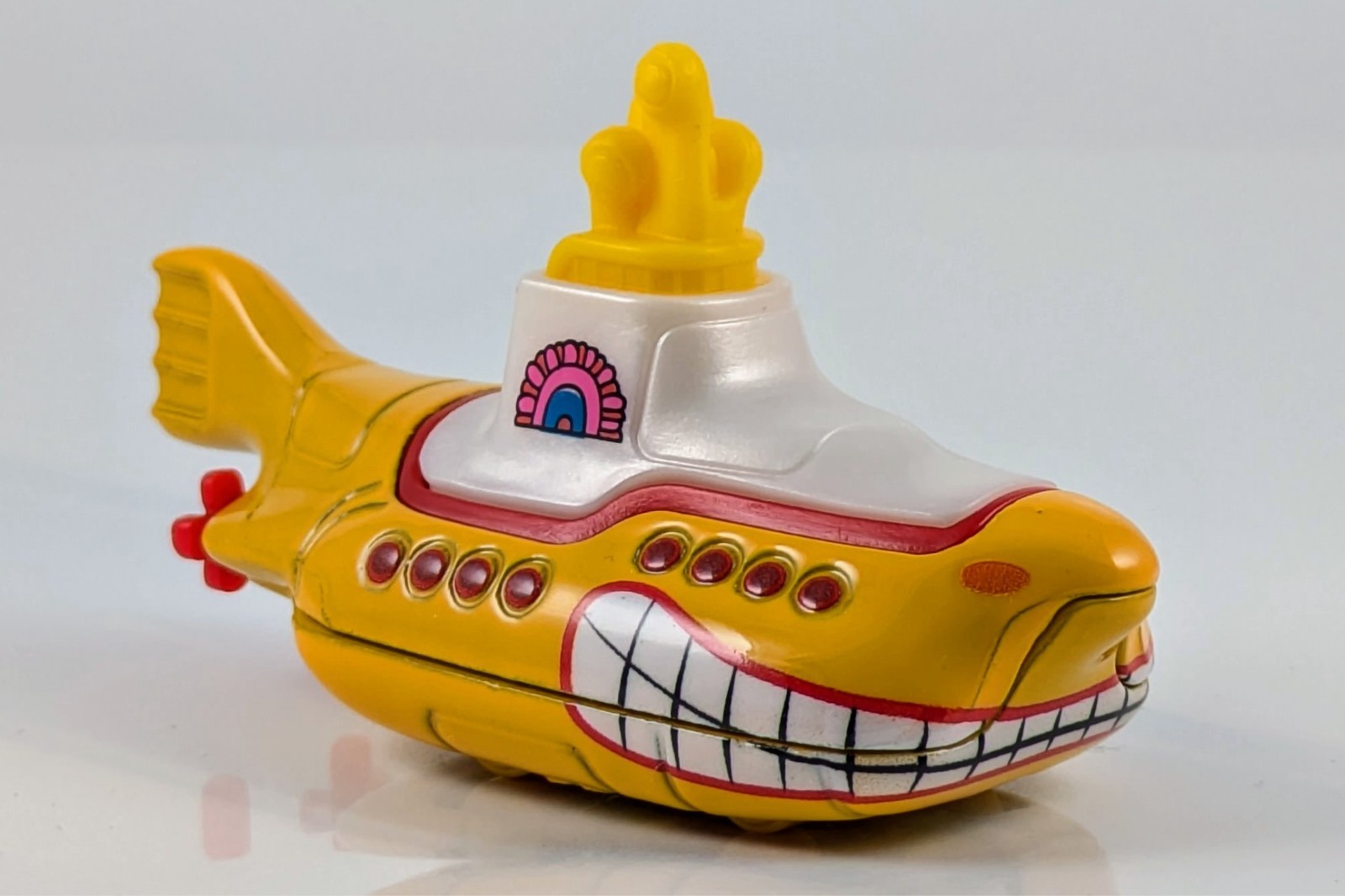 The Beatles Yellow Submarine / Hot Wheels Pop Culture / 2025