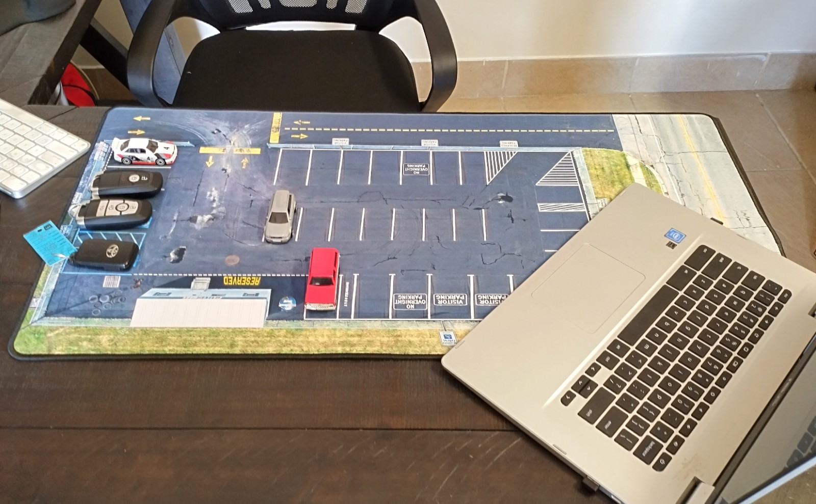 31″X 15.5″ Desk Mat Used Car Lot Dealership 1:64 scale