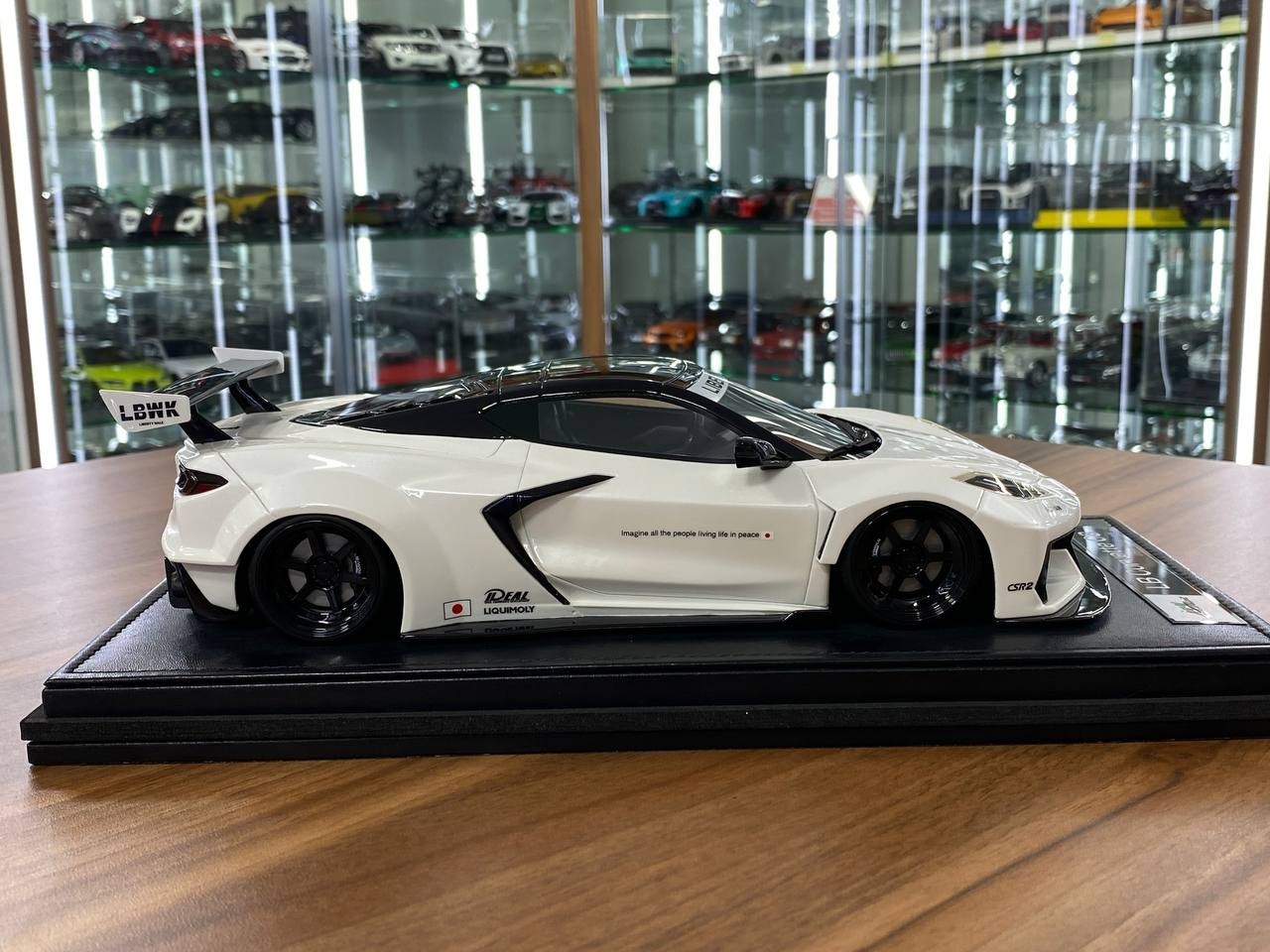 Chevrolet Corvette C8 LBWK IVY Merit White Ltd 99 [1/18 Resin]