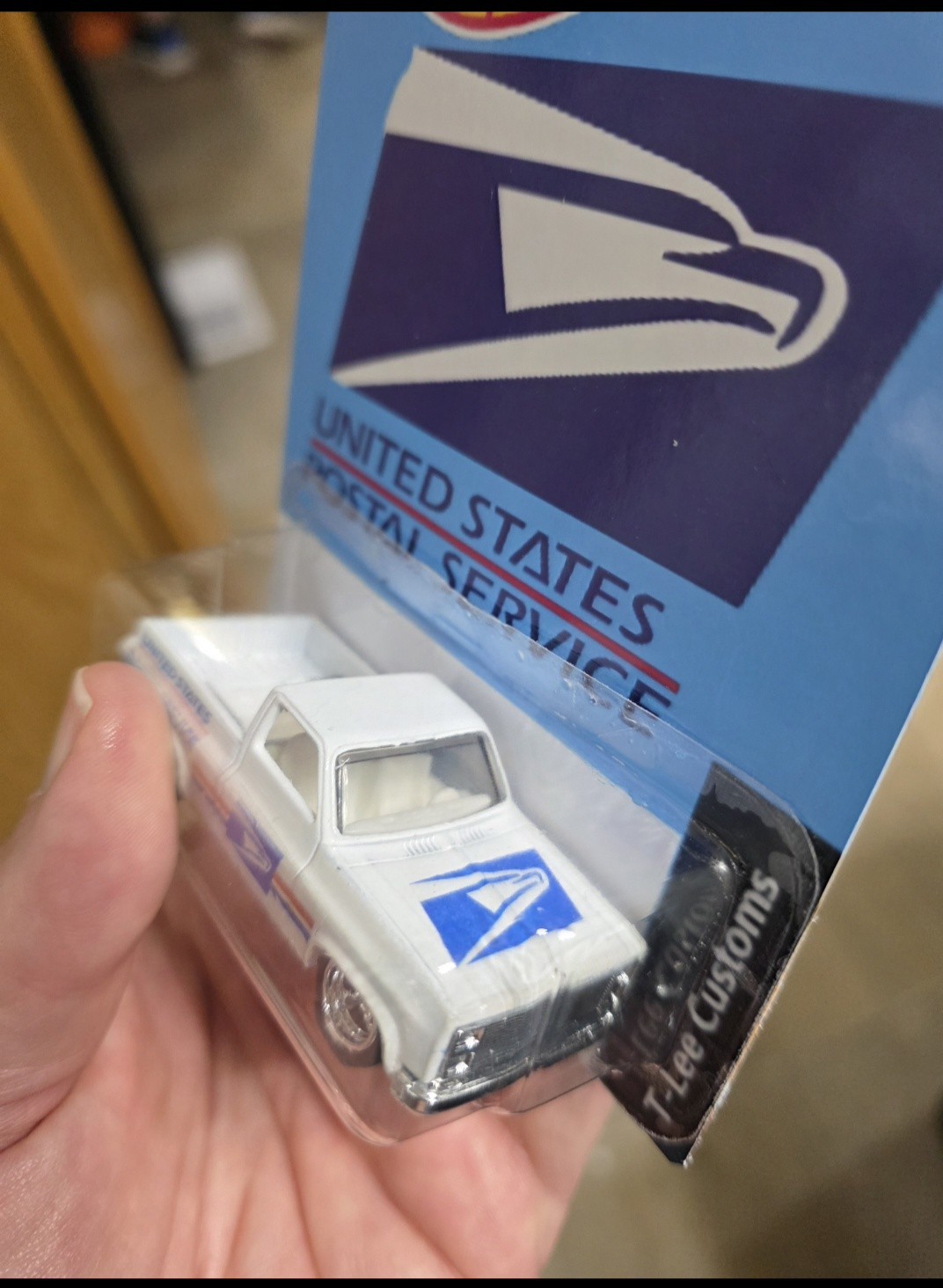 HOT WHEELS CUSTOM “83 Chevrolet Silverado USPS REAL RIDERS