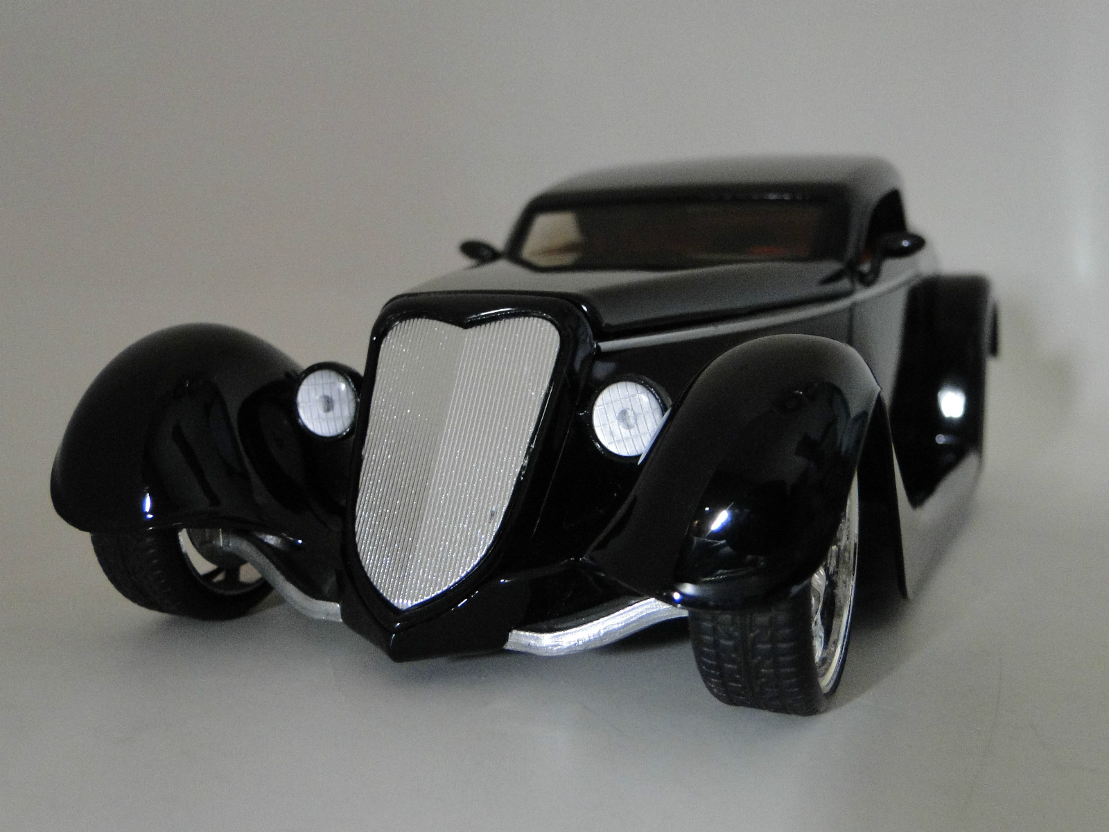 Ford Dragster Hot Rod Race Car1930Custom Built1 24Chopped Drag12Carousel Black18