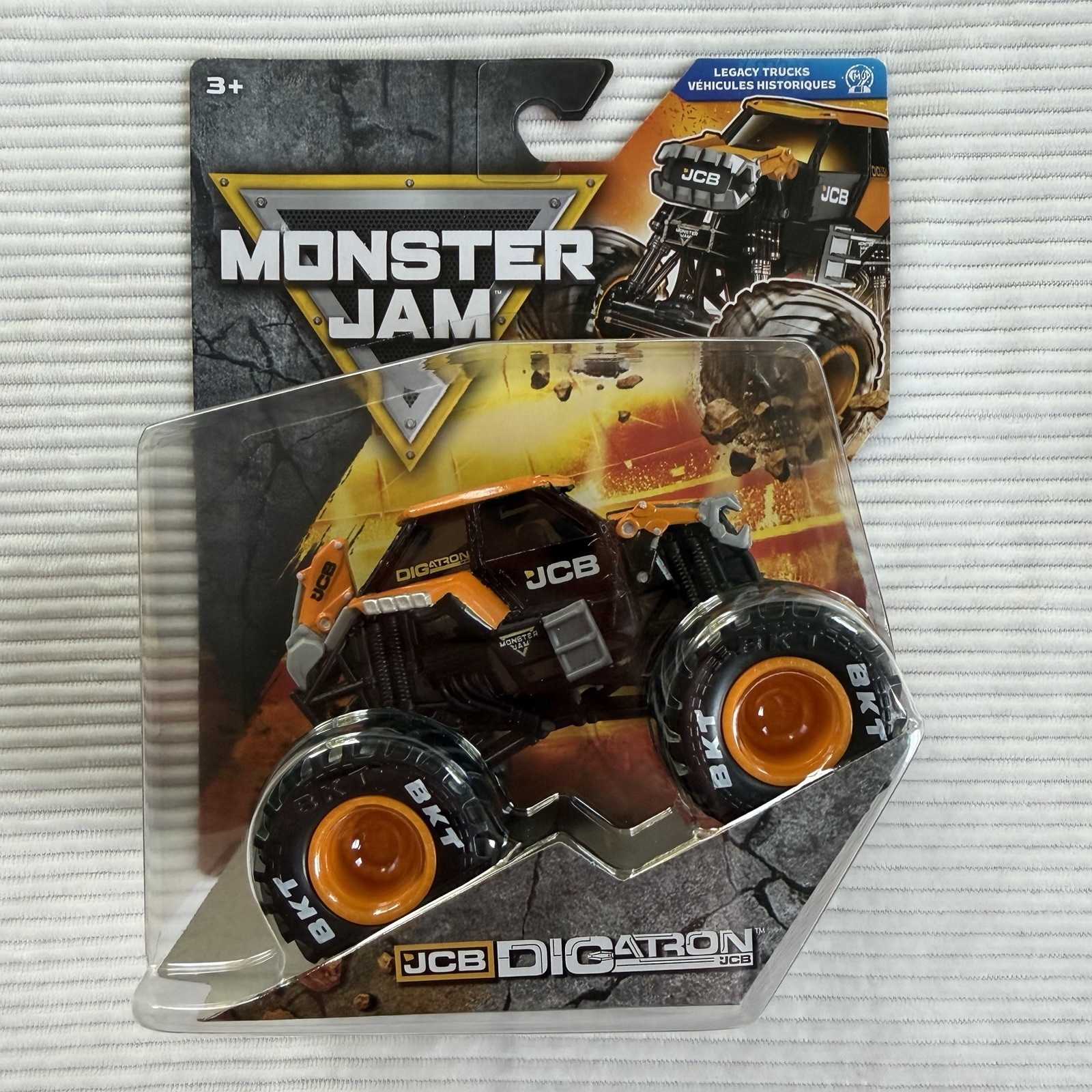 2026 Monster Jam Spin Masters JCB Digatron Series 46 Legacy Monster Truck NIB