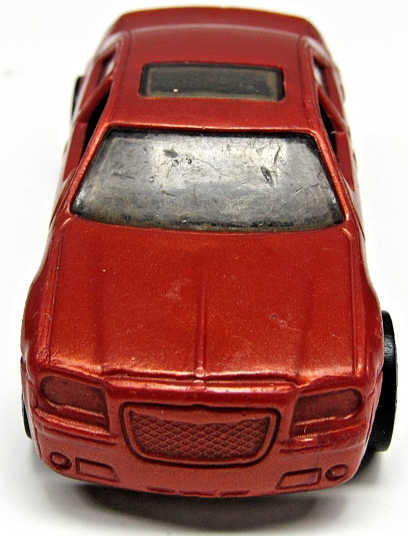 Hot Wheels 2005 Chrysler 300C Hemi Orange with Flames 1:64 HW Flames Series Car