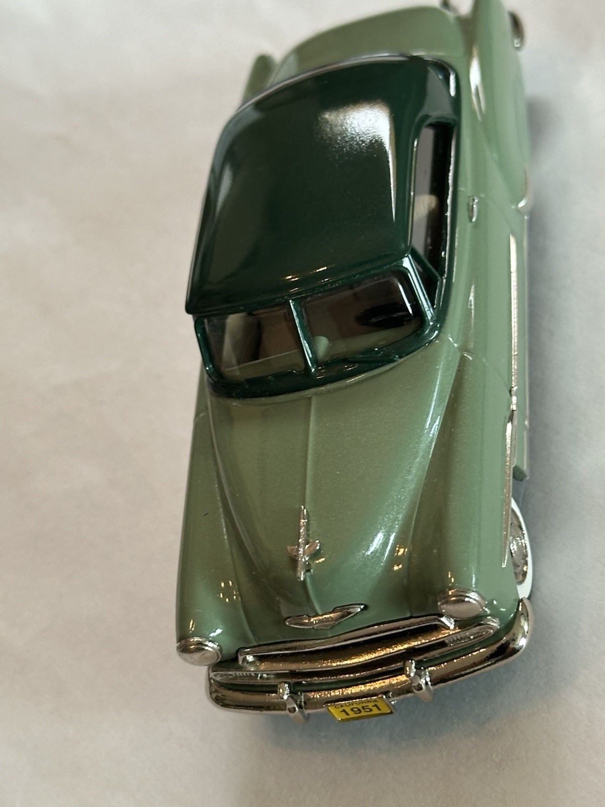 “U.S.A.Models”byMotor City USA(1/43)1951 Chevrolet BelAir 2-Door Hardtop(USA-4)