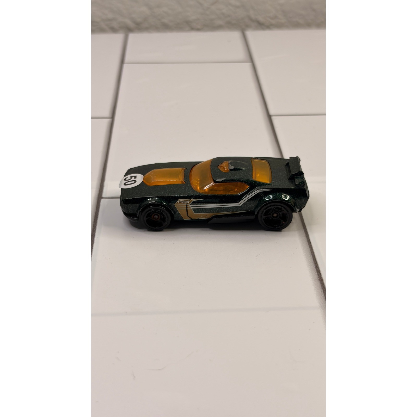 Hot Wheels Fast Fish 50th Anniversary 2018 1:64 Dark Green Metallic Racing Car