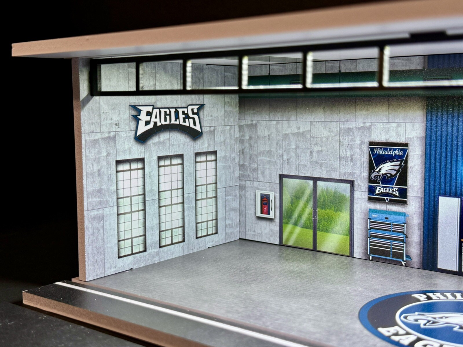 Eagles Shop Theme 1:64 Model Car Diorama Garage + LED Lighting FOR Hot Wheels