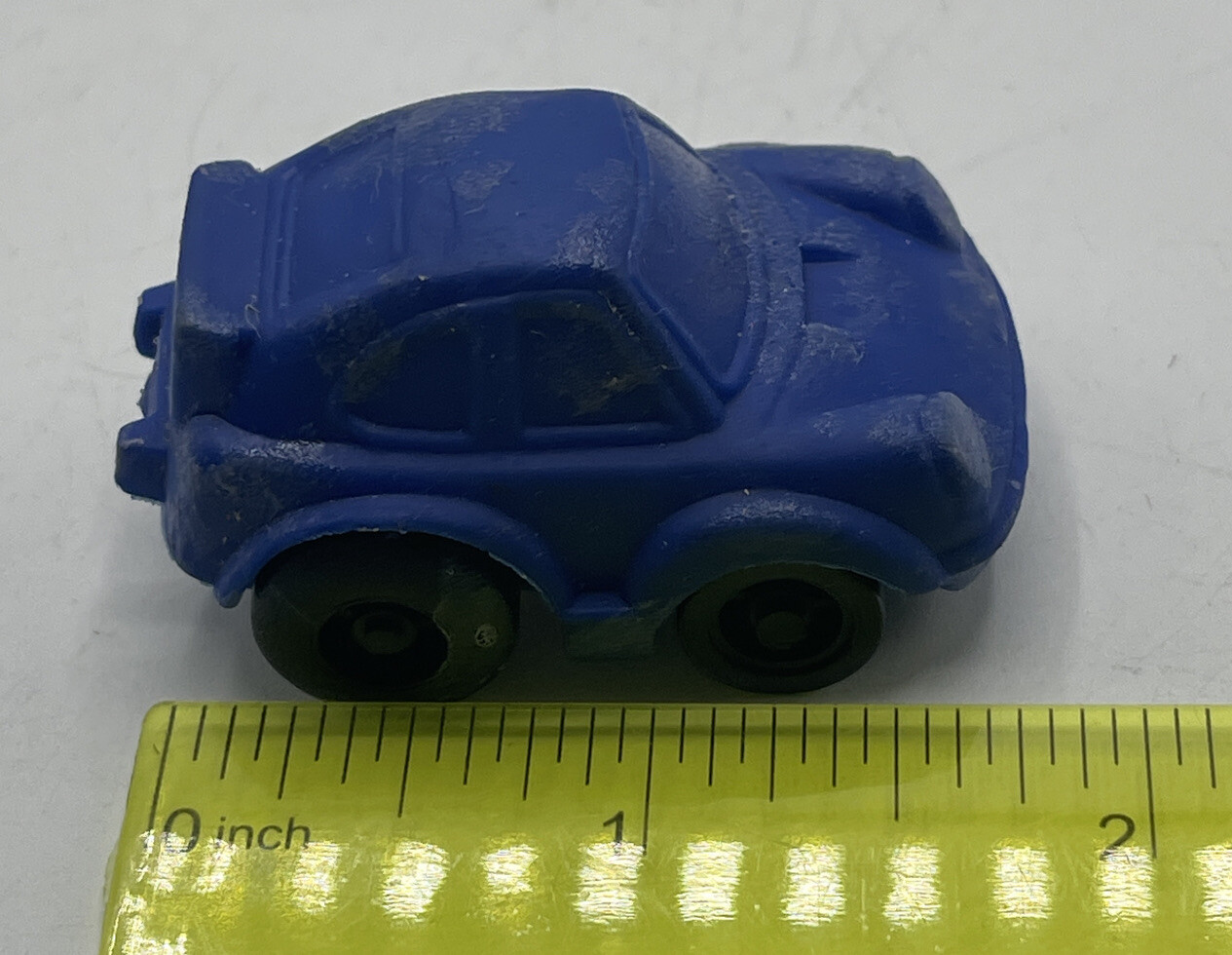 Vintage PORSCHE 930 BLUE RUBBER/PLASTIC PULL BACK FRICTION Sanrio