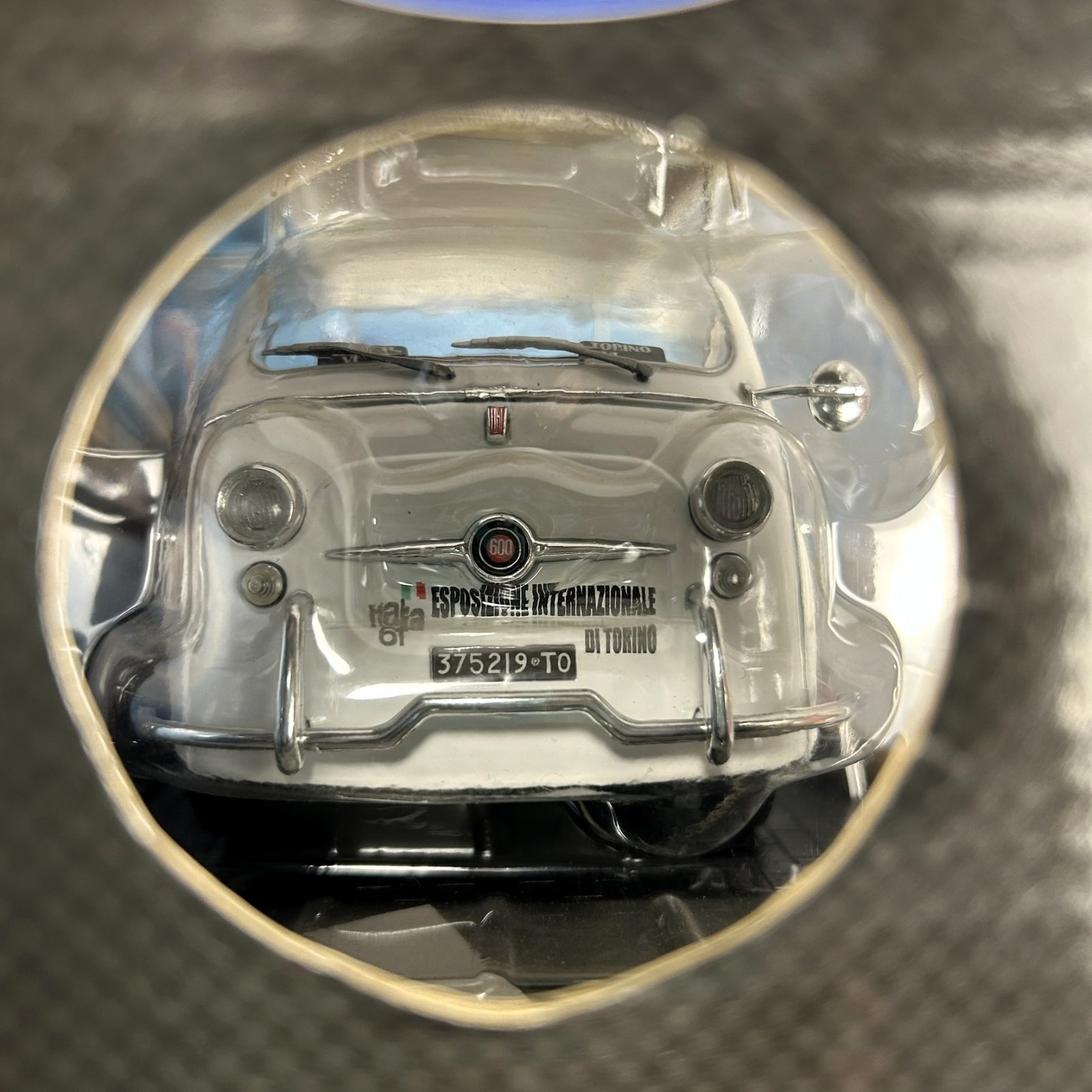Unique Replicas 1961 Fiat 600D Multipla Taxi Italia Torino 1/18 Die Cast Car