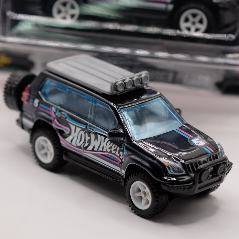 Hot Wheels 2026 Target Mail In 2005 Toyota Land Cruiser Prado No.5 With Case