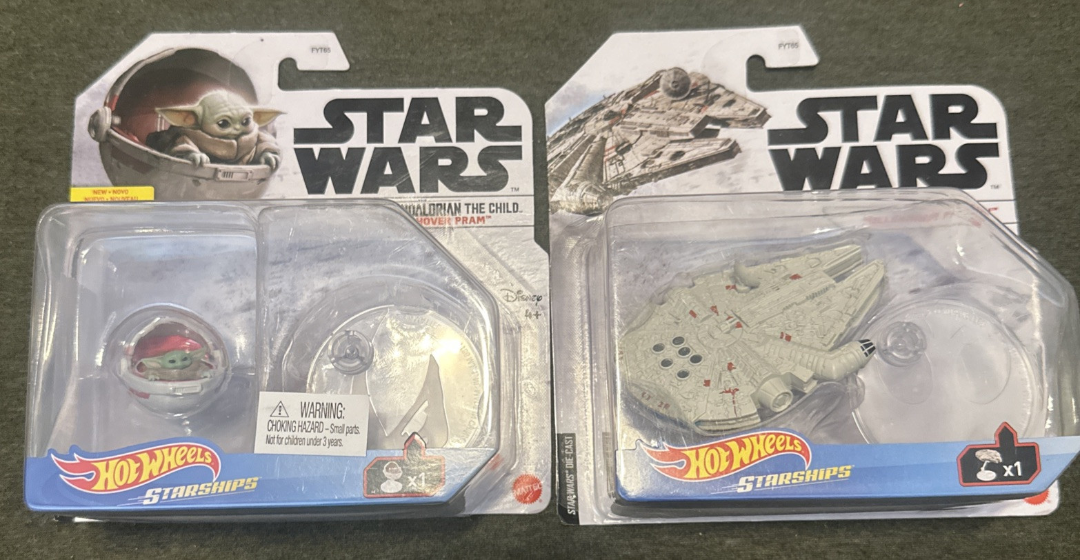 HOT WHEELS STAR WARS MADALORIAN CHILD HOVER PRAM & MILLENNIUM FALCON Disney