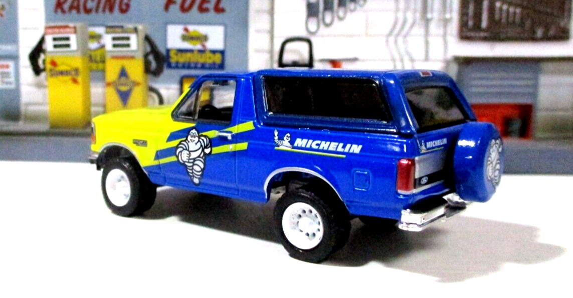 Greenlight 1996 Ford Bronco XL Michelin Tires Removable Top New/Loose Metal
