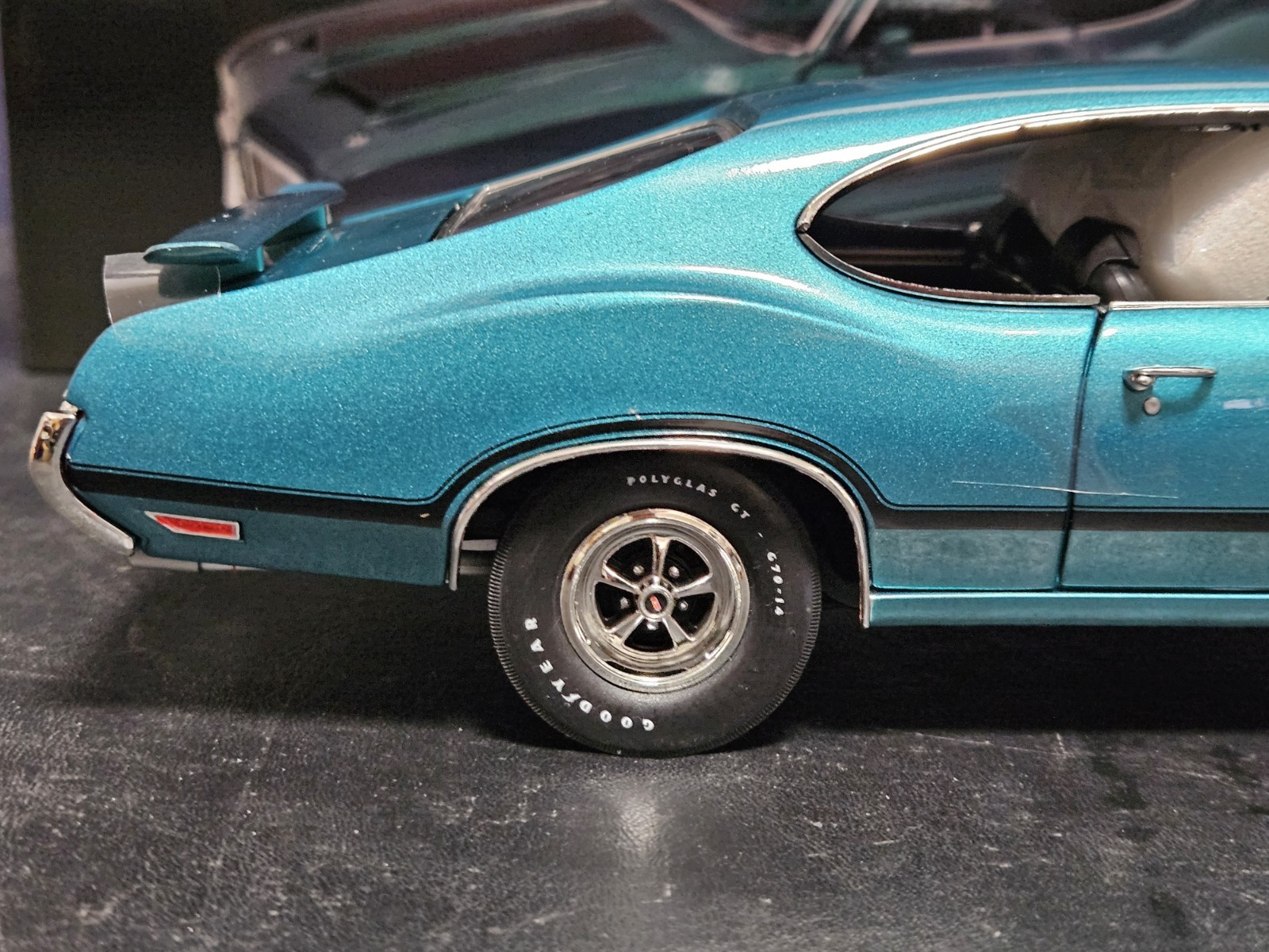 ACME 1:18 SCALE 1970 OLDSMOBILE 442 W-30 IN AEGEAN AQUA METALLIC A1805627. NEW!!