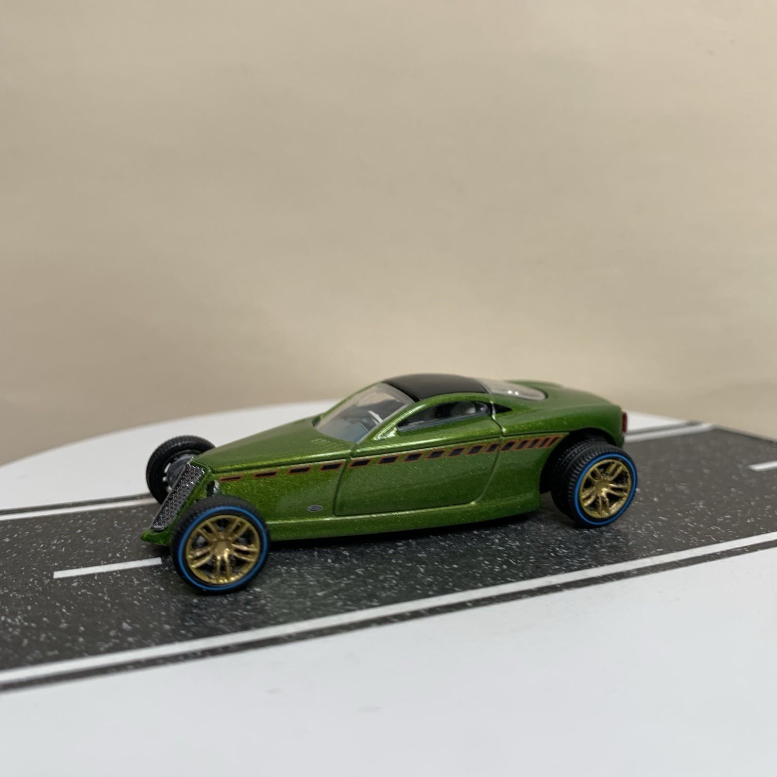 M2 Machines Chip Foose Hemisfear Custom Hot Rod Preproduction Car 1 Green 1:64 N