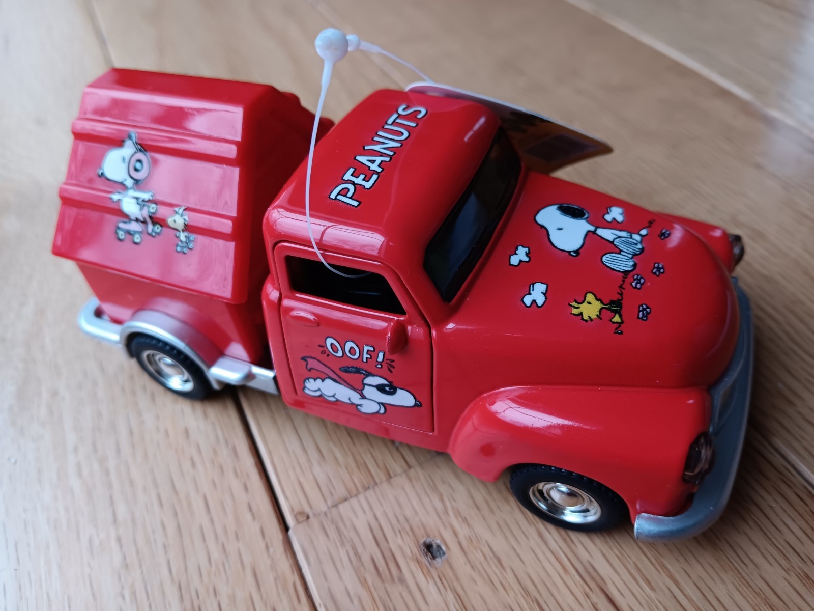 Peanuts Gang Diecast Truck Pull Back Major Trading Inc New With Tag Metal Snoopy