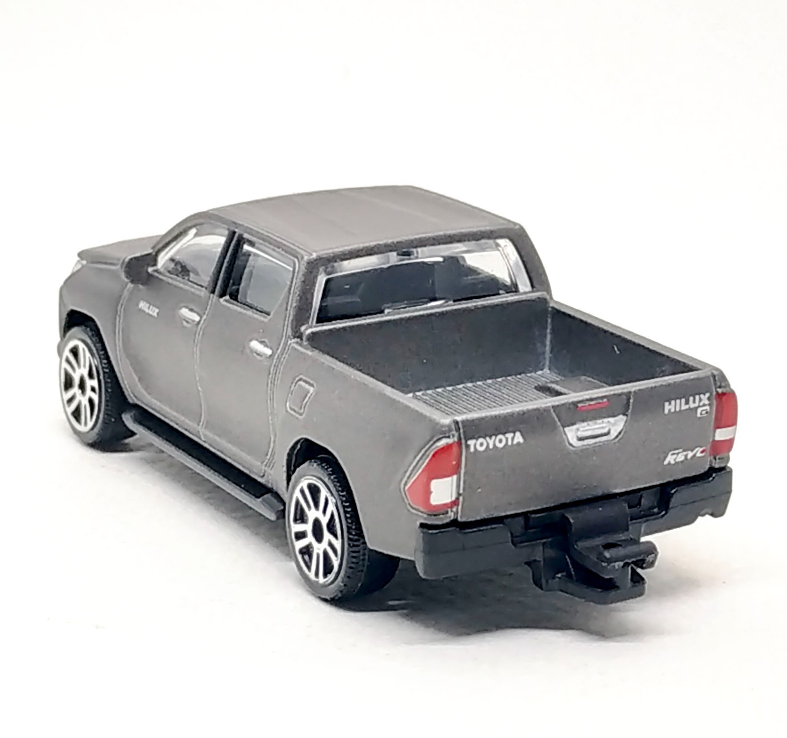 Majorette Toyota Hilux Revo Gray (no hard top) 1:58 (3″) no Package