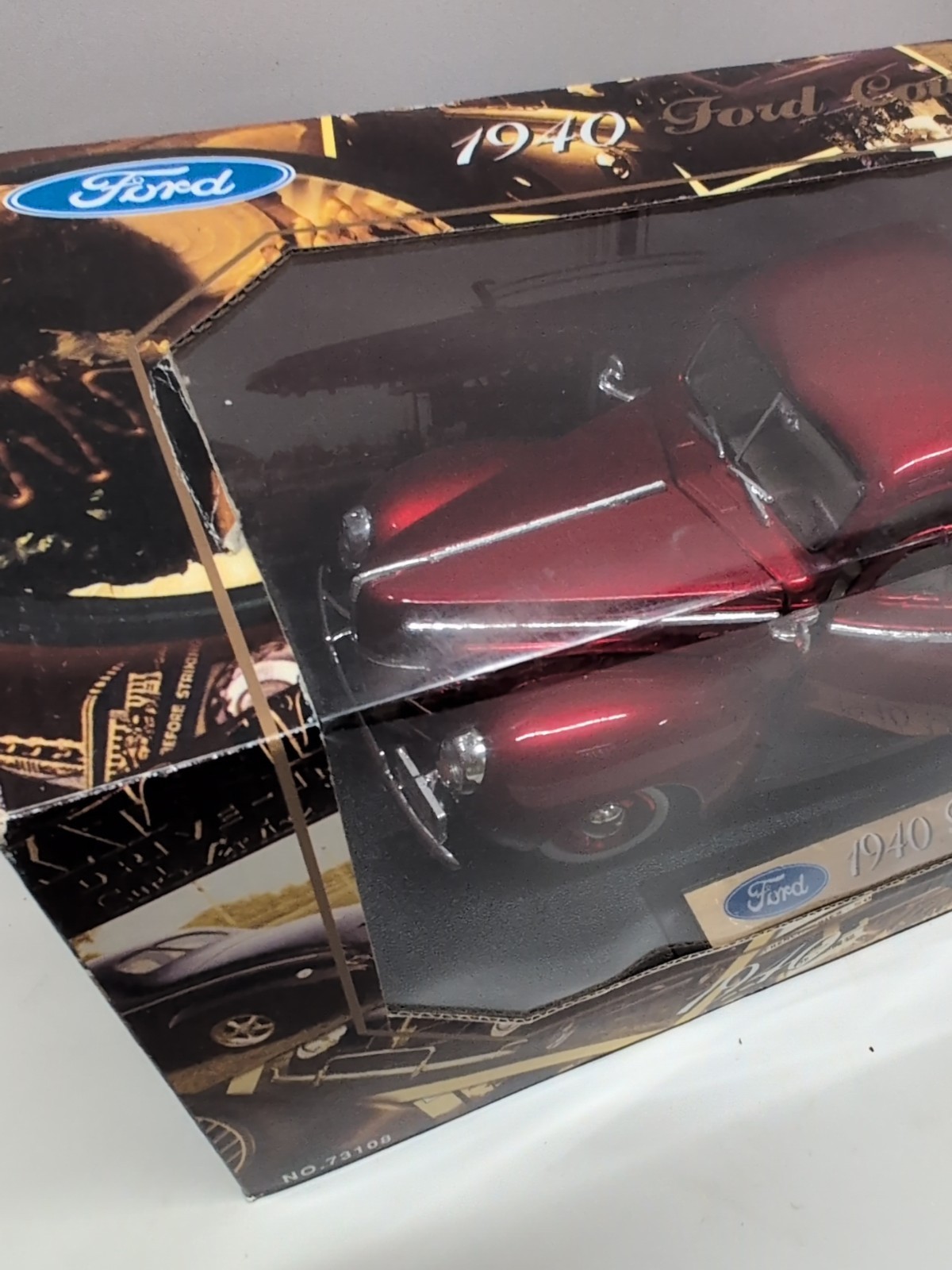 1940 Ford Coupe Flathead V-8 1:18 Scale Motor Max Diecast Metal NO 73108