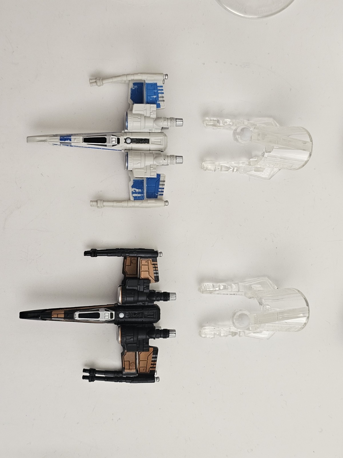 Lot of 15 Hot Wheels Various Star Wars Starships Diecast vehicles