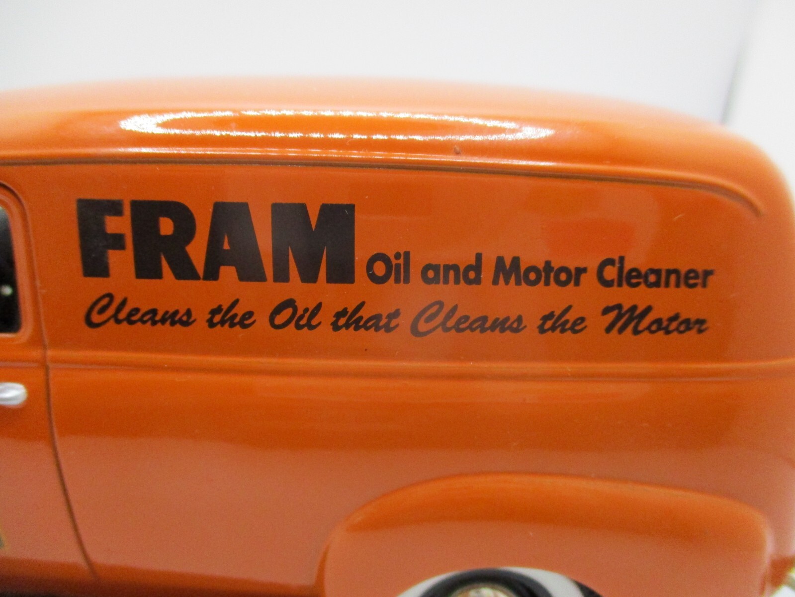 Fram GREENVILLE O. 1952 Chevrolet 3100 Panel No.1 SpecCast Die Cast Collectible