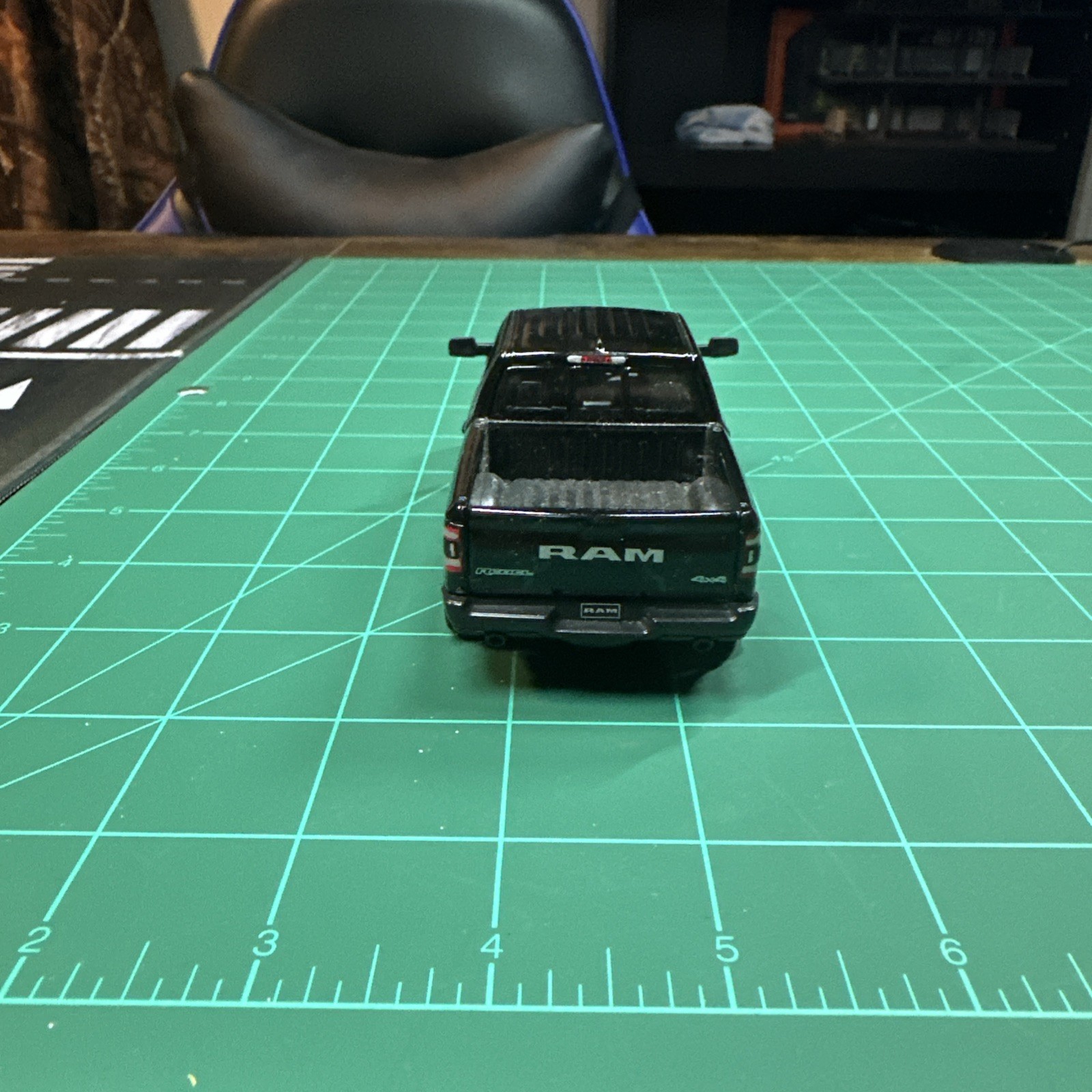 Kinsmart 1:46 Scale 2019 Dodge Ram 1500 Diecast Pickup Truck – Black