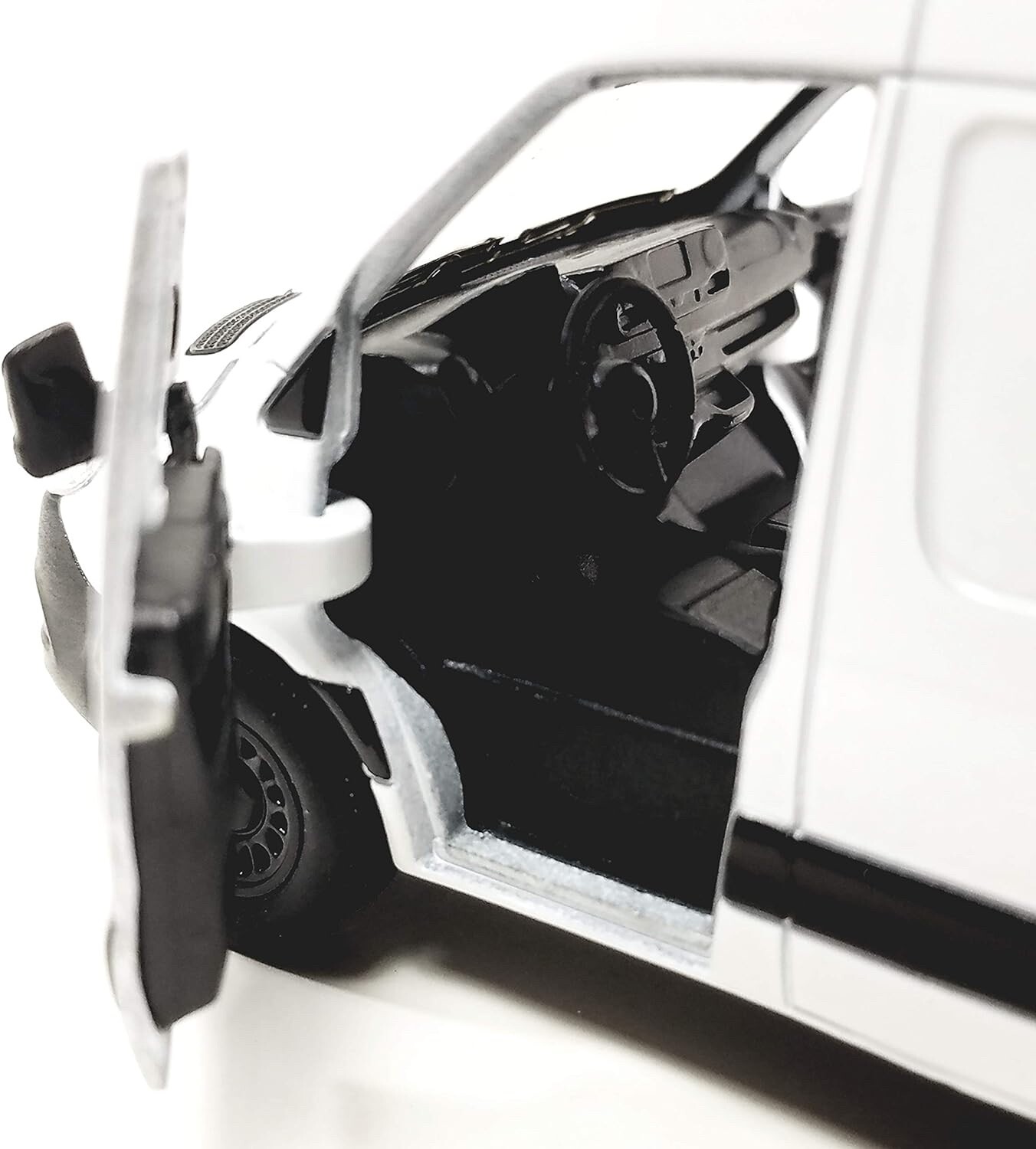 KiNSMART 2019 Mercedes-Benz Sprinter Cargo Van White 1:48 Scale Die Cast Metal