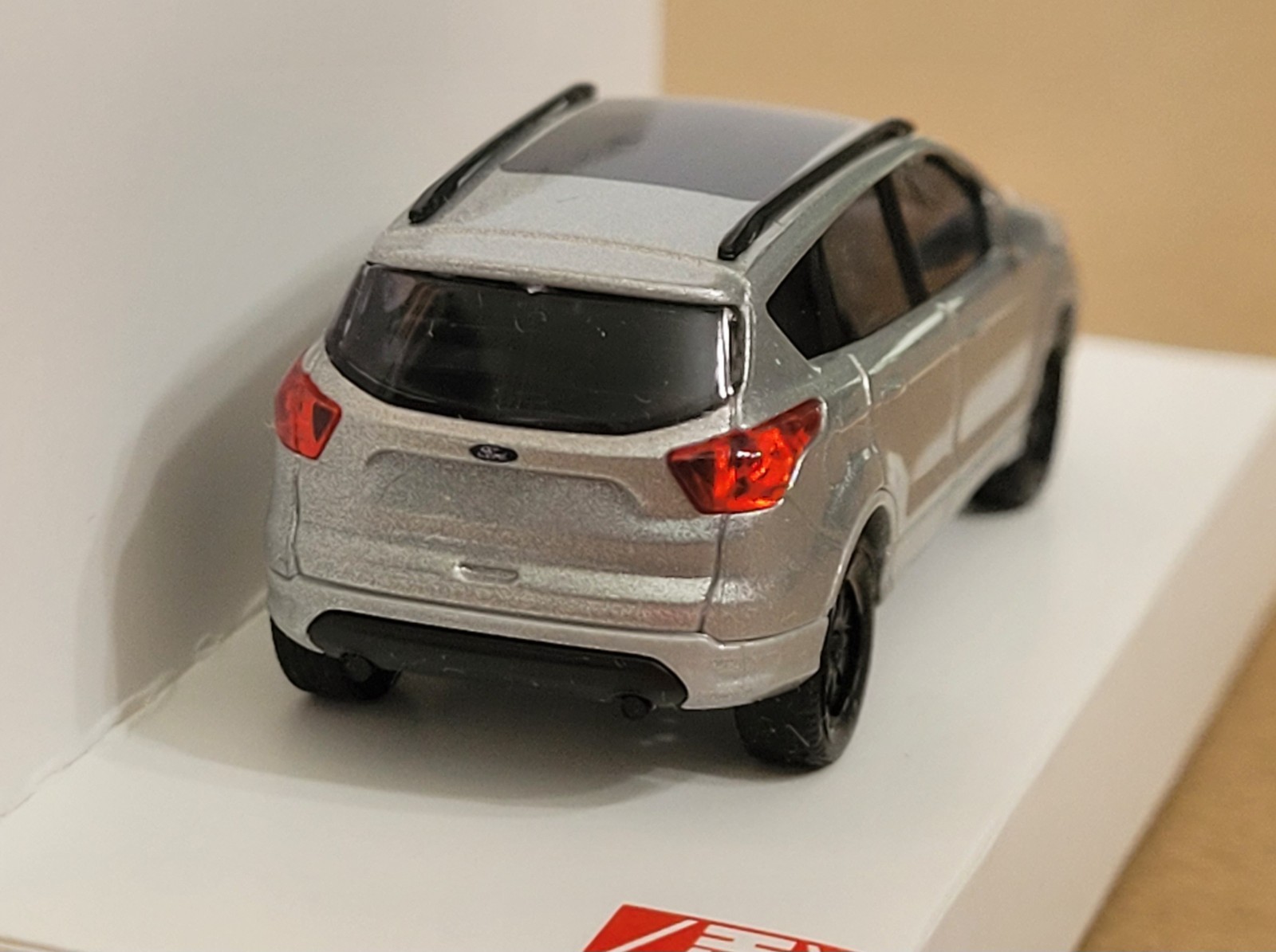 Busch 53503 1/87 HO 2017 Ford Escape (Kuga in Germany) With Sunroof ) Silver NIB