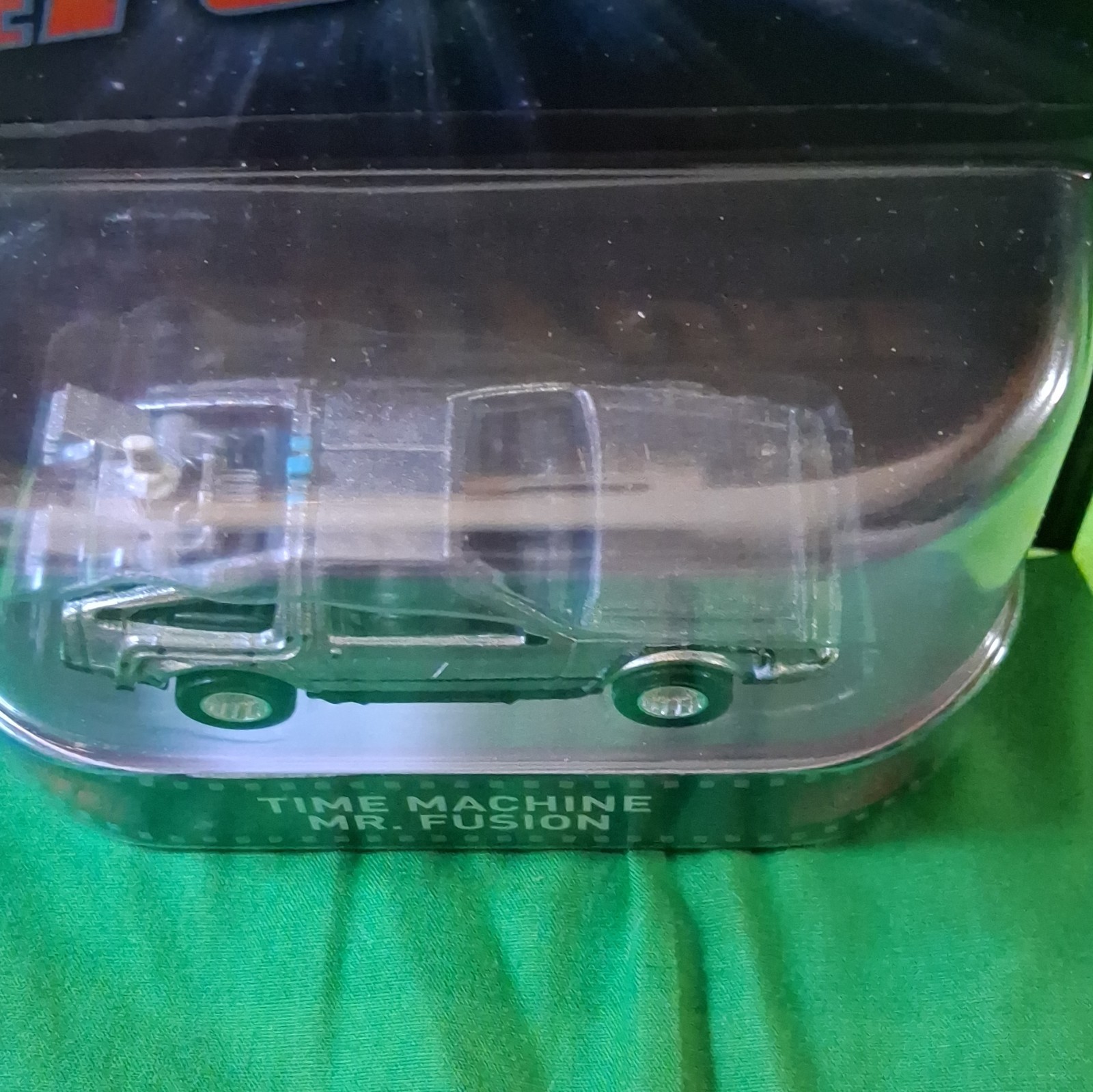 Hot Wheels Back to the Future DeLorean DMC-12 1:64 2012, 2014 Set 3 Unopened