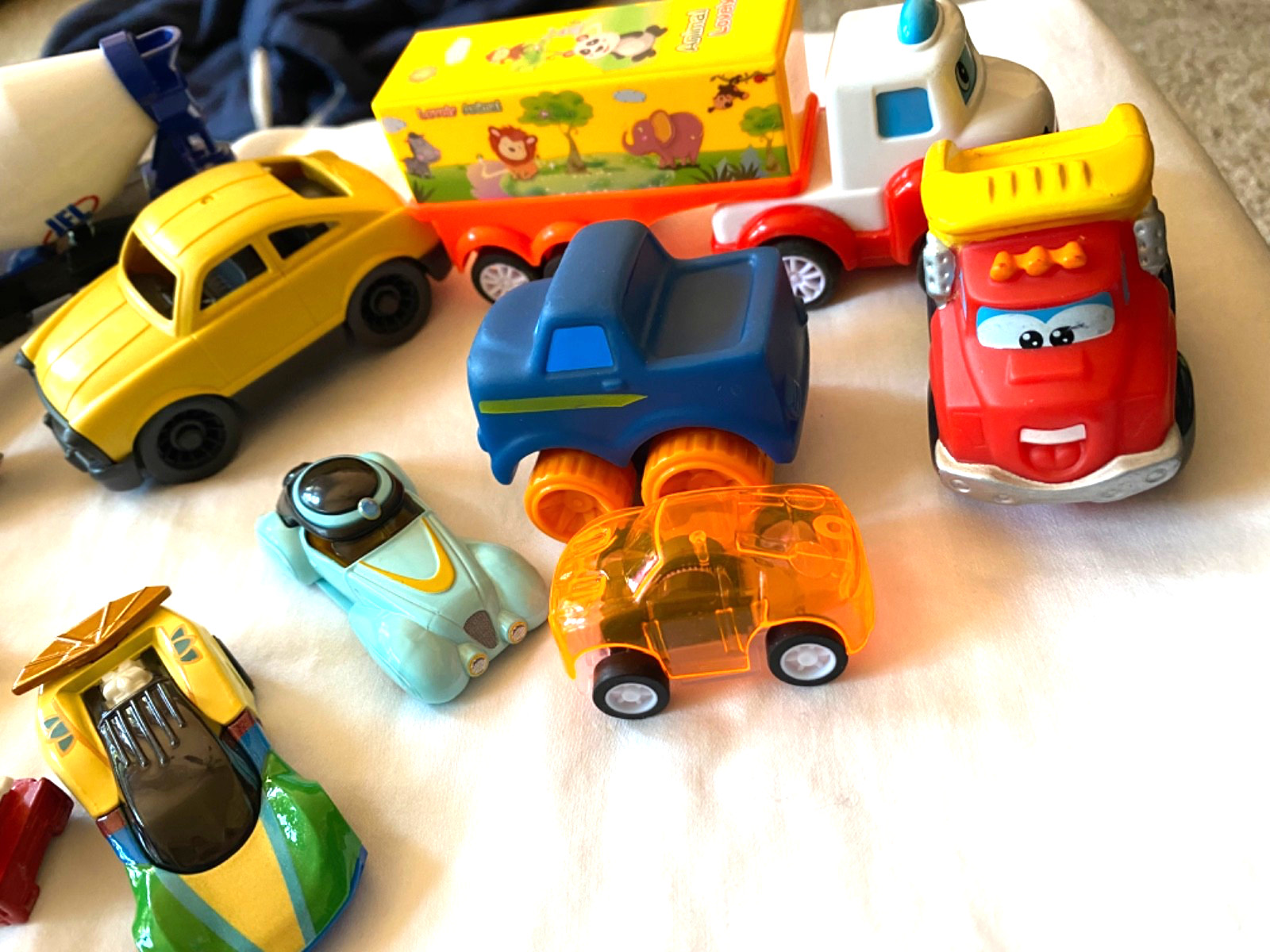 Various Cars Trucks Lot of 12 Vehicle Toys 017-005
