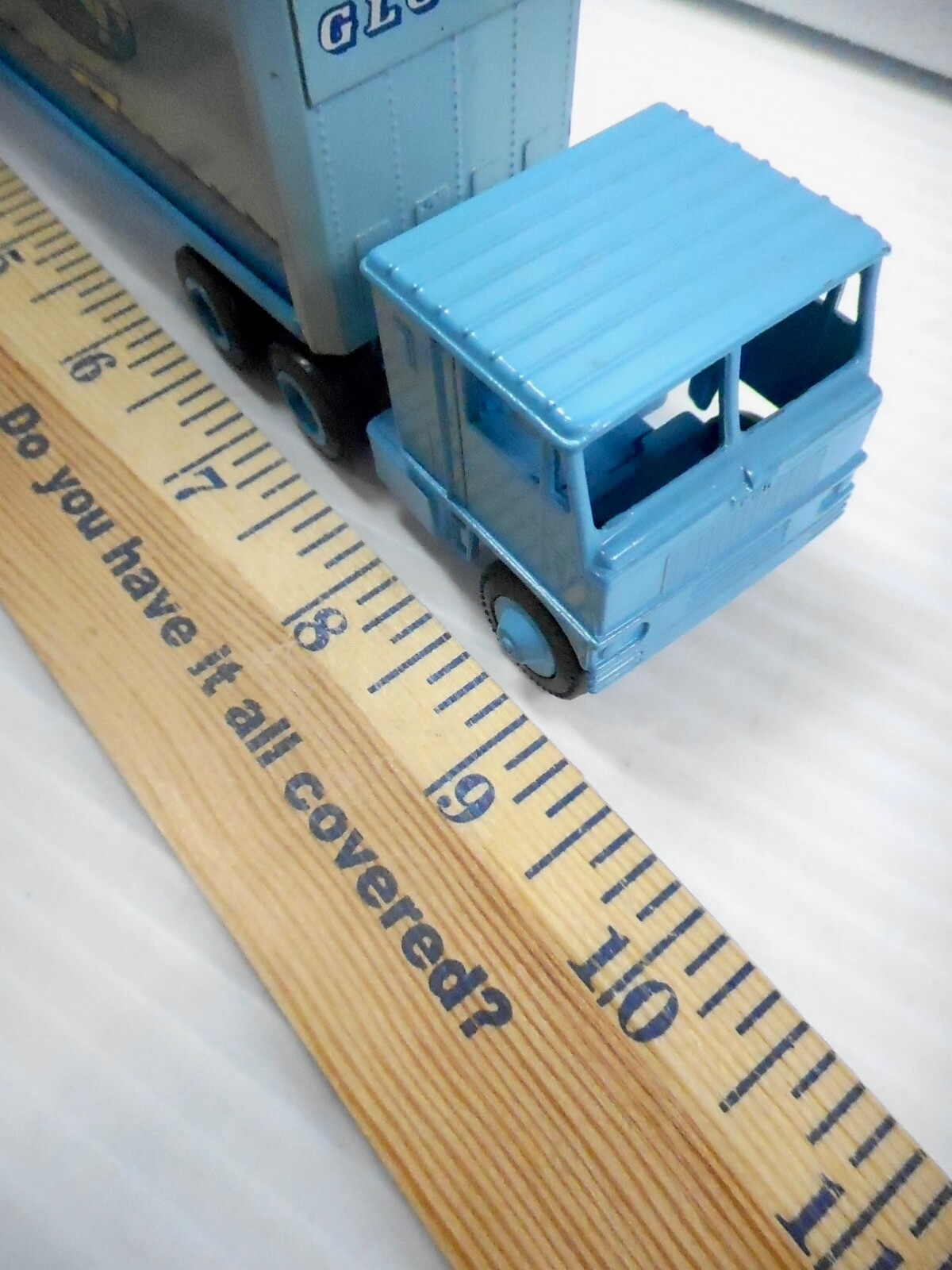 Winross Global Moving Tractor Trailer 1:64 Scale. E