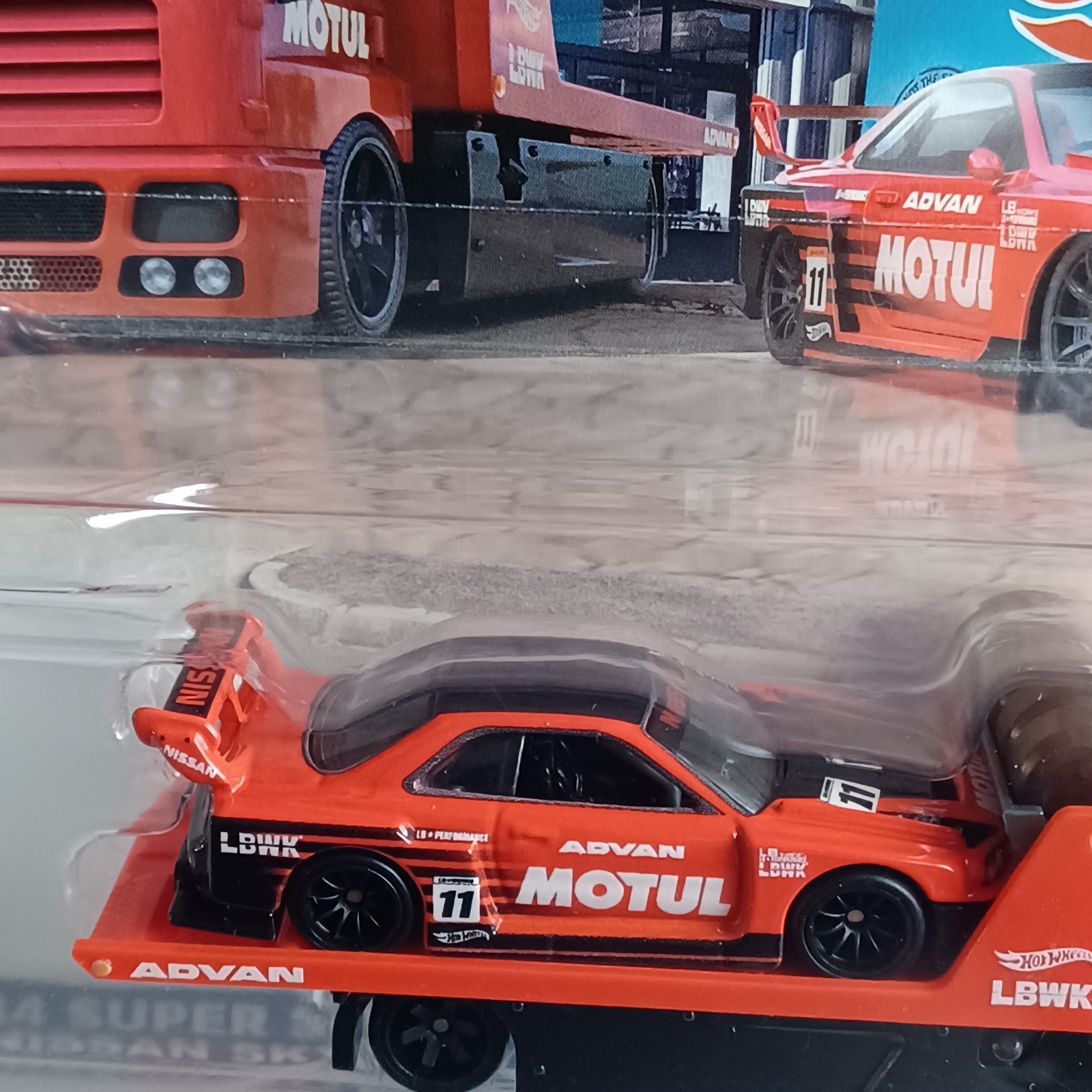 2024 HOT WHEELS *PREMIUM TEAM TRANSPORT* *NISSAN SKYLINE LIBERTY WALK* VERY RARE