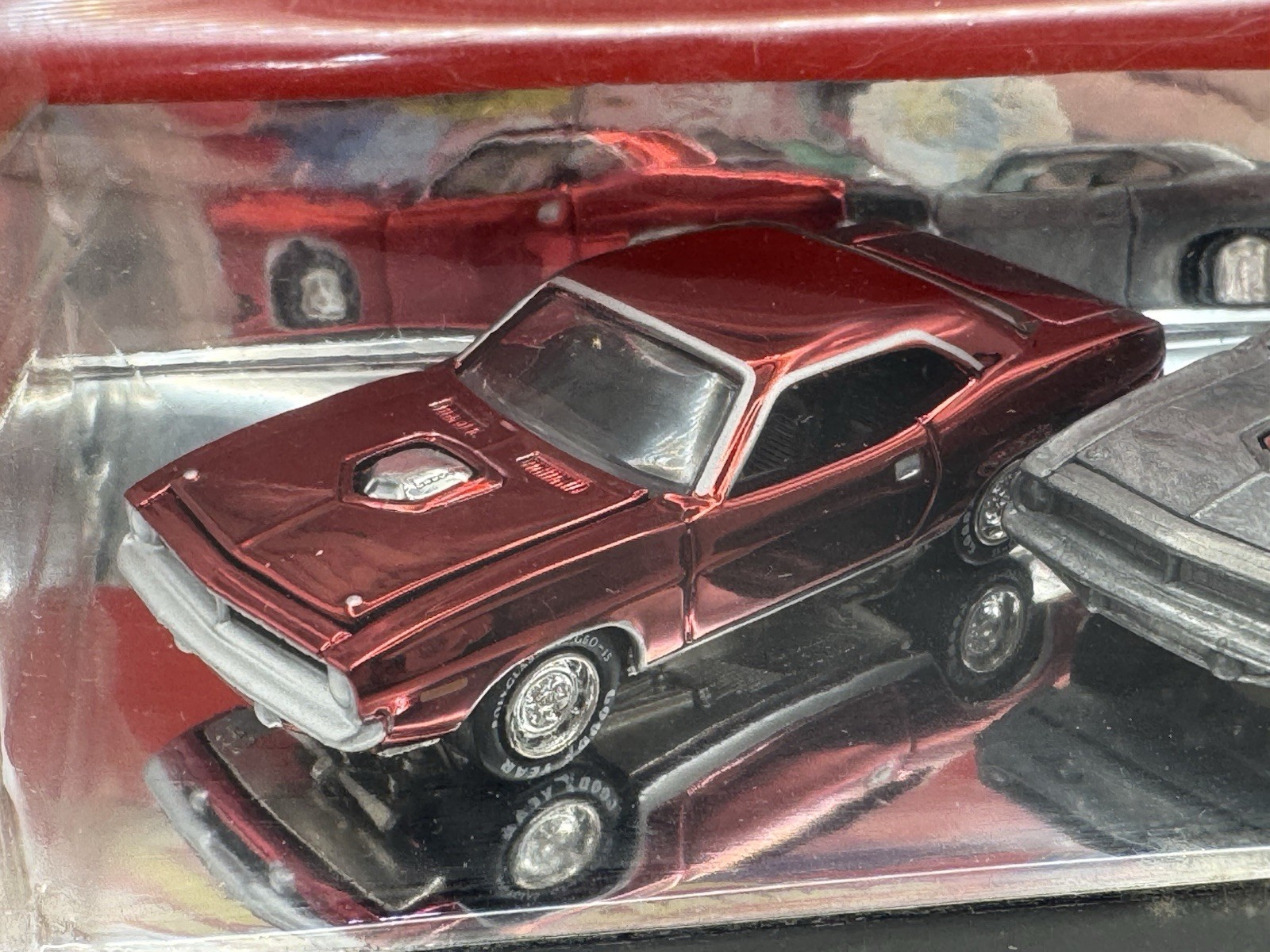 Johnny Lightning Mopar Muscle 70 Plymouth Hemi Cuda w/ First Shot Car – 1:64 Car