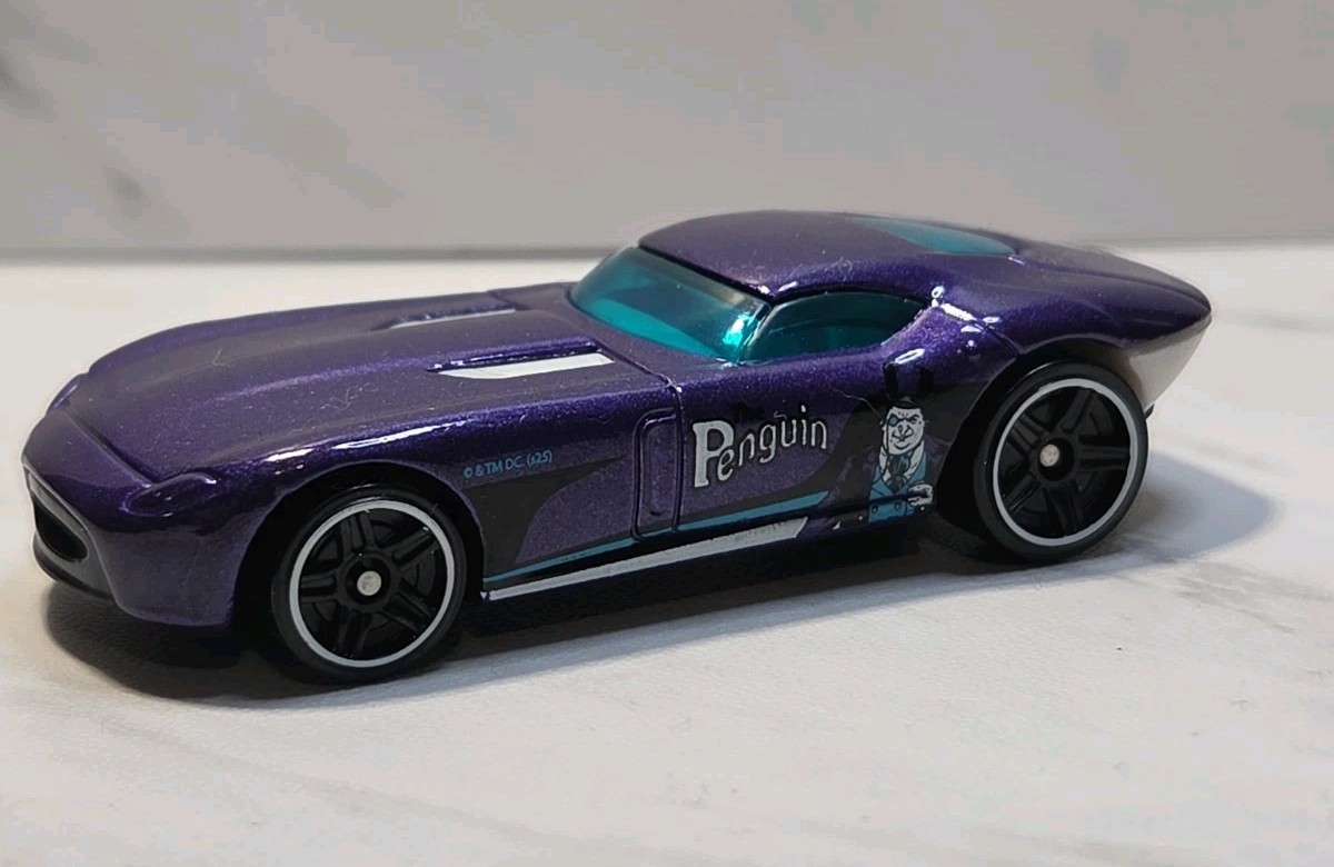 2022 Hot Wheels Fast Felion Penguin Batman Purple Diecast 1:64 Toy Race Car