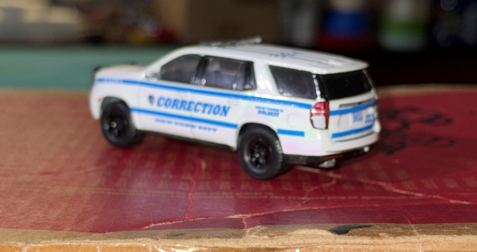 1/64 Kitbash Chevy Tahoe NYCD New York City Corrections Department Transport