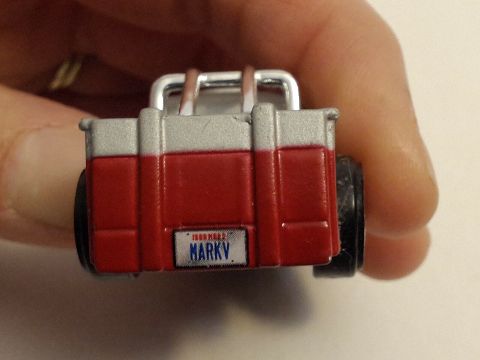 Maisto Diecast Iron Man 2 Mark V Leadslinger