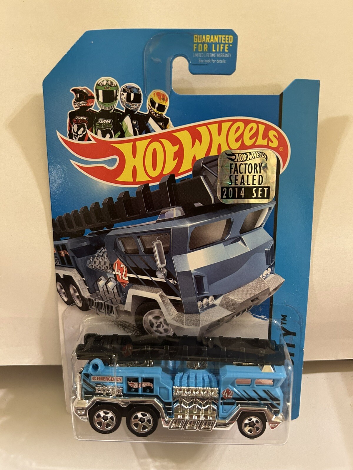 Hotwheels 5 Alarm HW City Rescue Truck Diecast 1:64 2013🔥Factory Sealed🔥