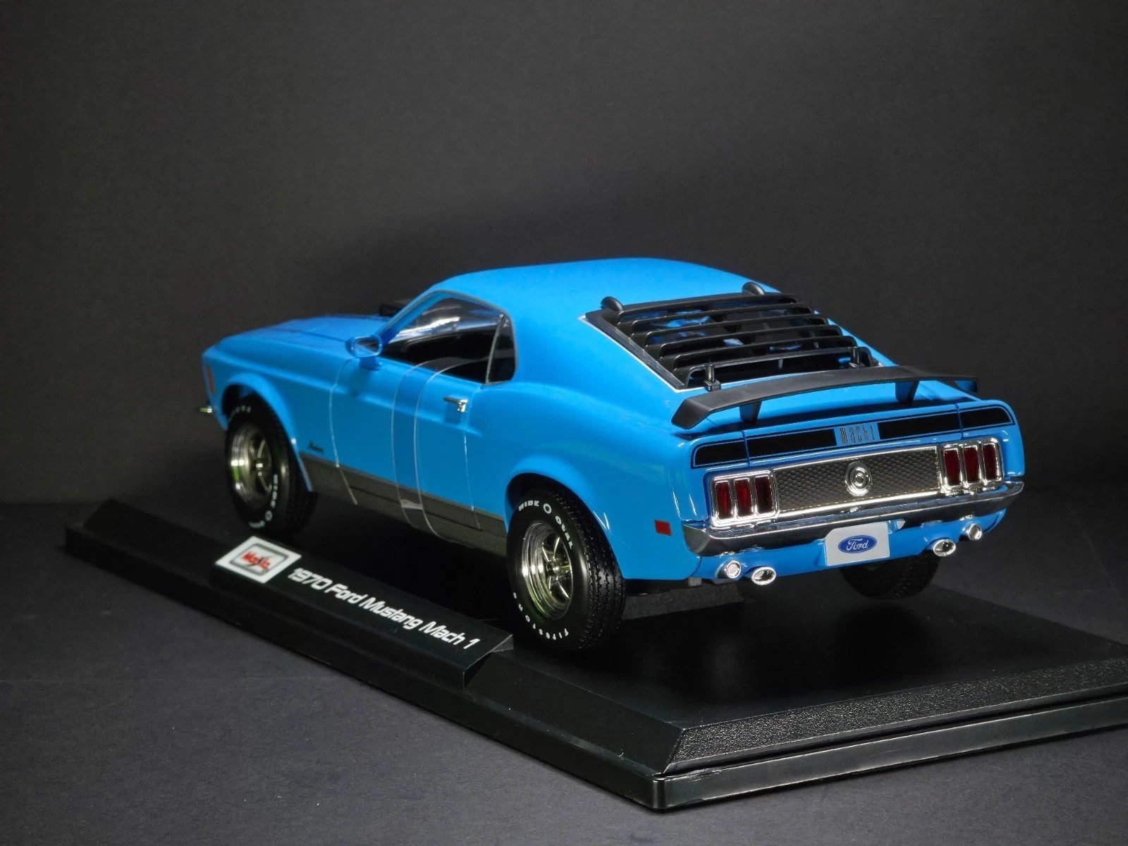 1970 Ford Mustang Mach 1 Blue 1:18 Maisto Exclusive Style Special Edition