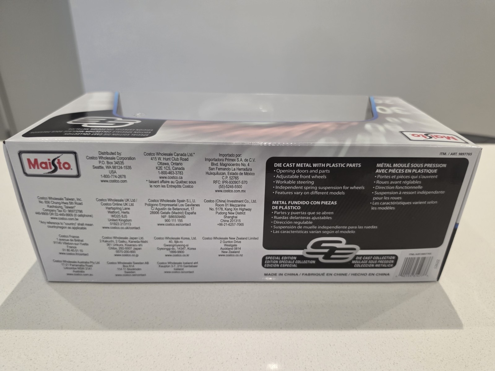 Maisto Special Edition 1:18 Scale Diecast Car 1957 Chevrolet Bel Air Coupe White