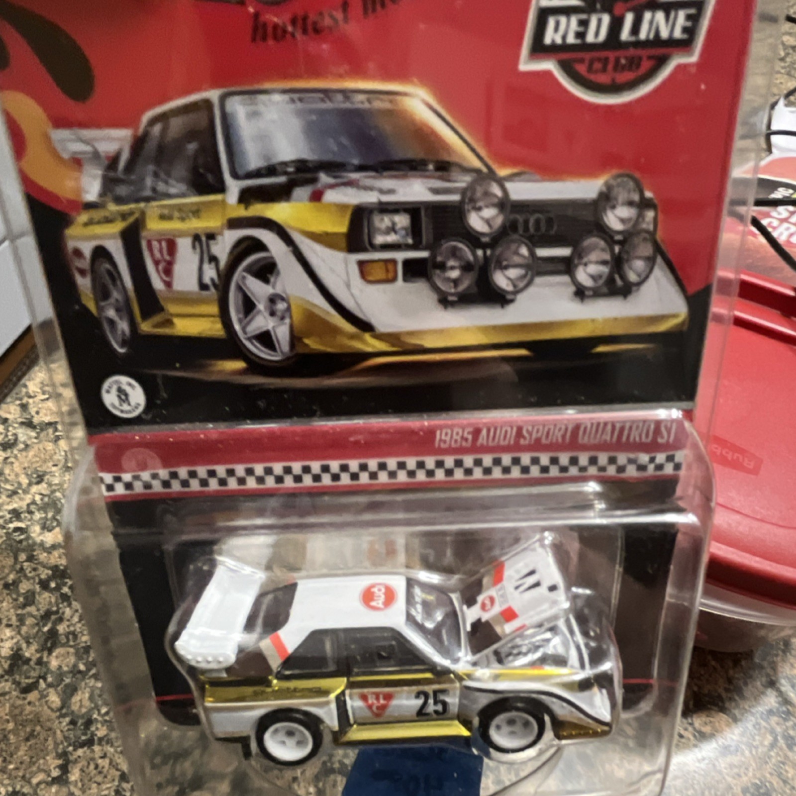 Hot Wheels RLC 1985 Audi Sport Quattro S1 w/ Case 1:64 Diecast Car