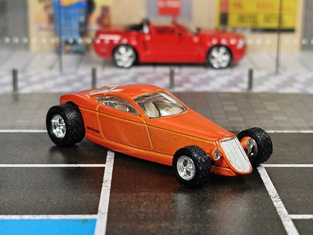 1/64 Hot Wheels Limited Edition Chip Foose Hemisfear Custom Design Real Riders