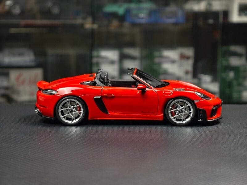 NOREV 1/18 Porsche 718 Spyder RS 2023 Weissach Pack Red Diecast Model 187271