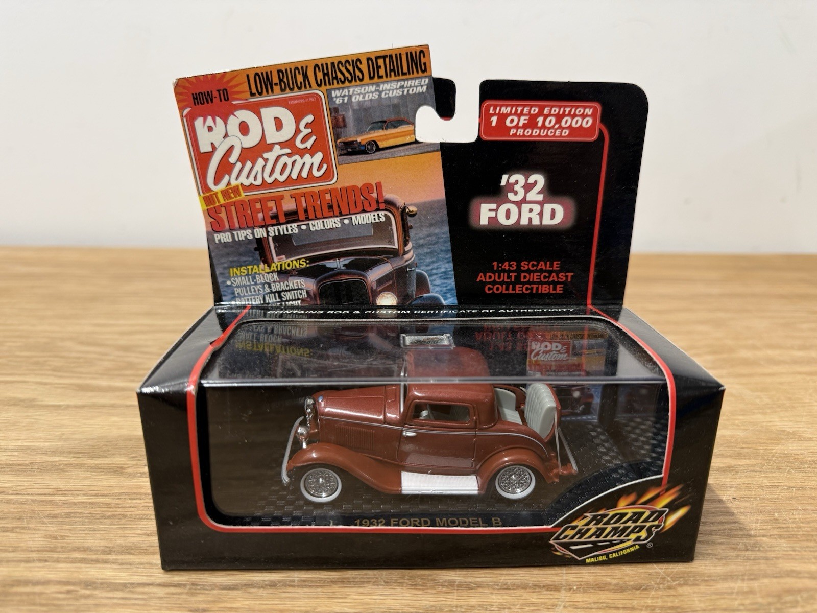 ROAD CHAMPS Rod & Custom ‘32 FORD MODEL B Limited Edition 1:43
